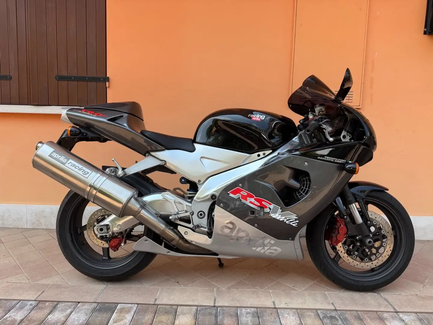 Aprilia RSV Mille 1000 – 1999 – Restaurata, 25.000 km Grigio - 2