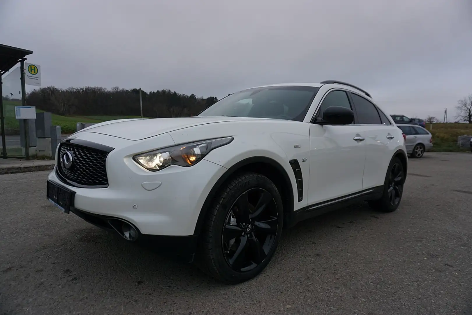 Infiniti QX70 GT S Design 3,7 Aut. Weiß - 2