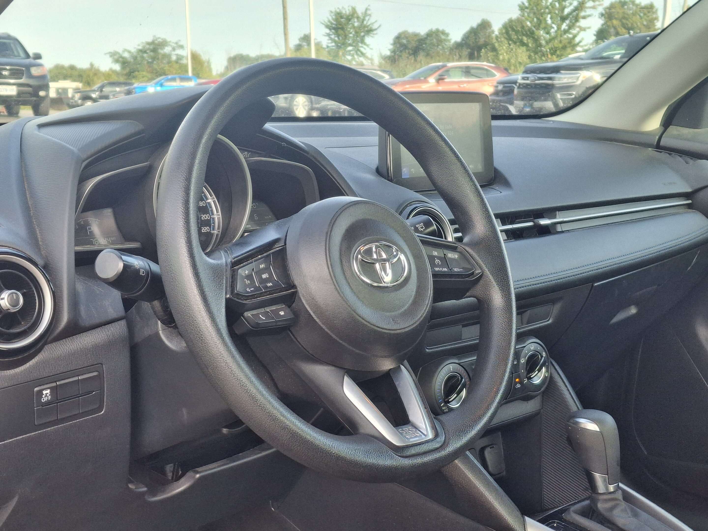2020 Toyota Yaris LE | Auto | Heated Seats | Bluetooth | Rear Camera — снимка 1