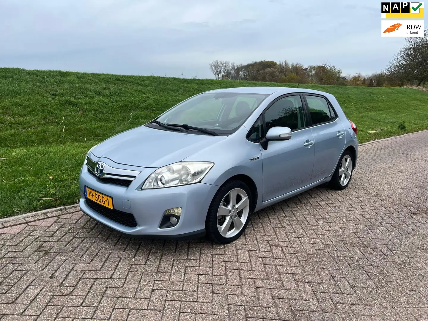 Toyota Auris 1.8 Full Hybrid Executive Automaat Cruise Airco Na Blauw - 1