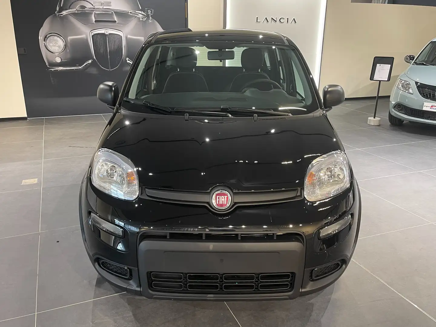 Fiat Panda 1.0 firefly hybrid s&s 70cv CON ROTTAMAZIONE Noir - 2