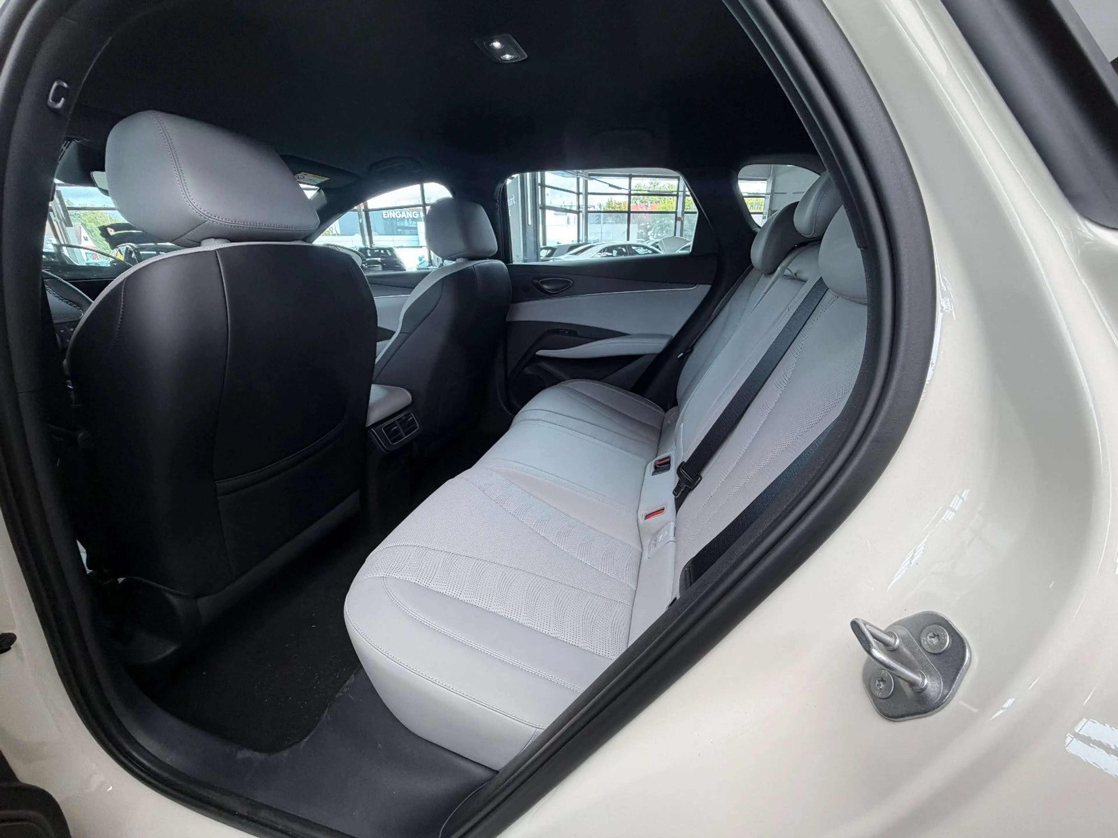 BYD Seal 6 SEAL Seal 6 Touring 1.5 PHEV DM-i 135 kW Boost — photo 8