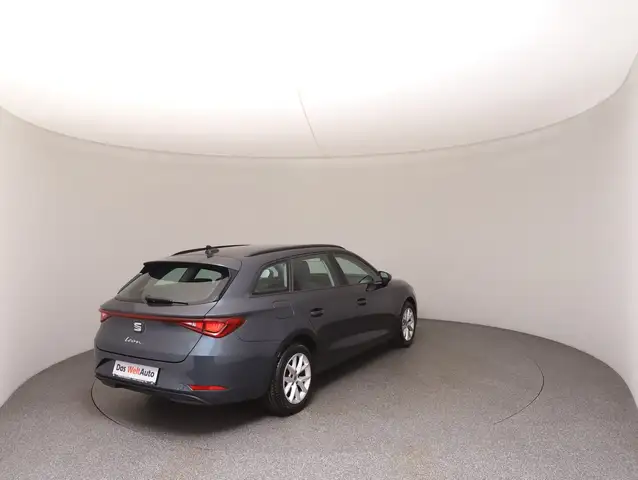 Seat Leon Leon view 4