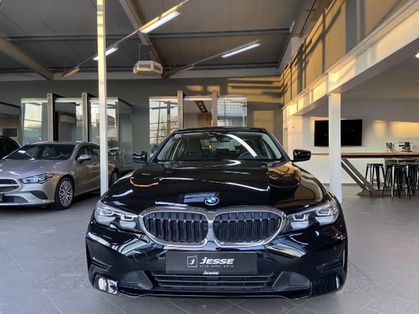 BMW 330 e Advantage LED Live-Cockpit Pro. RCam Negro - 2