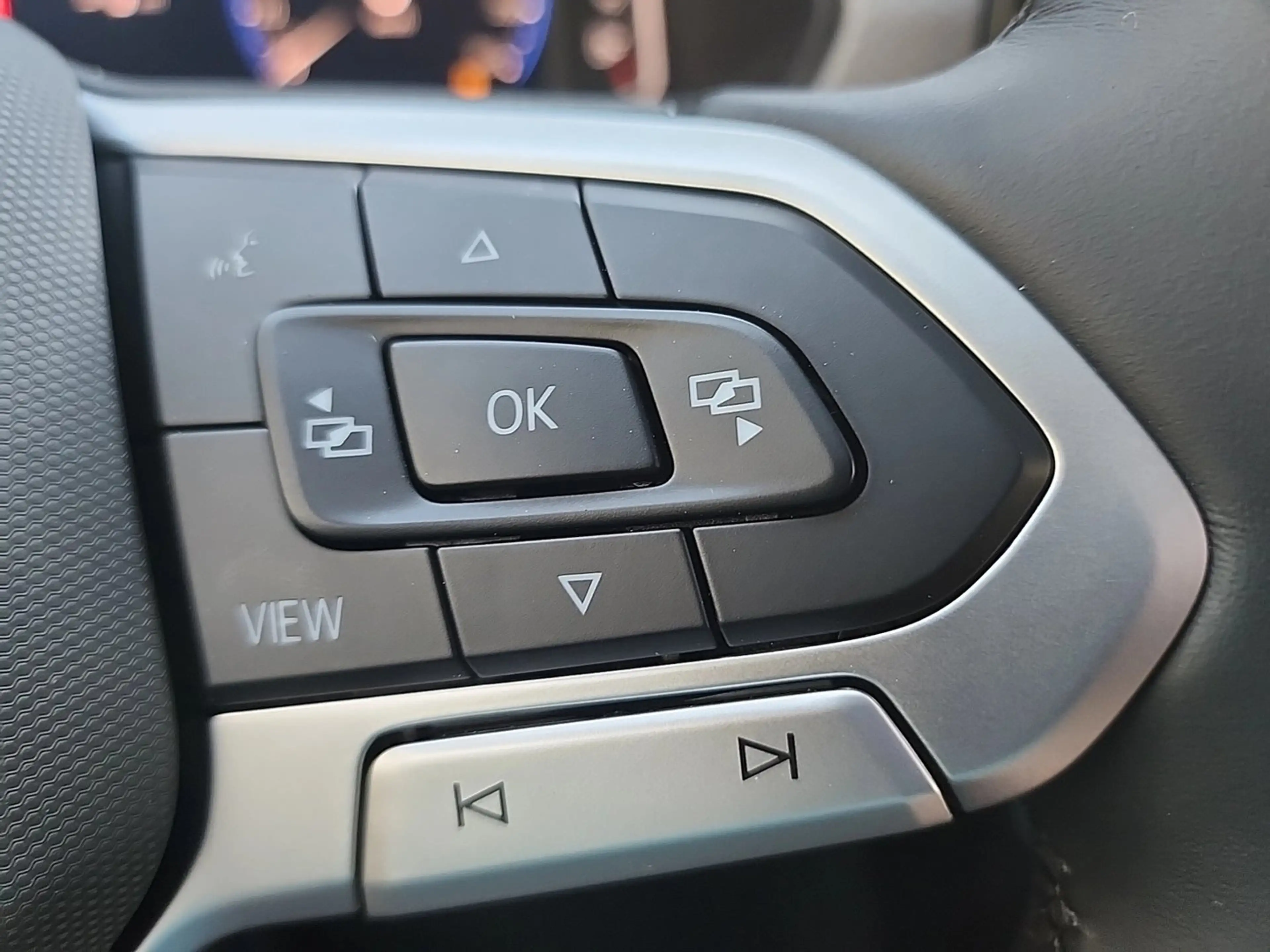 Volkswagen T-Cross Friends TSI DSG — photo 22