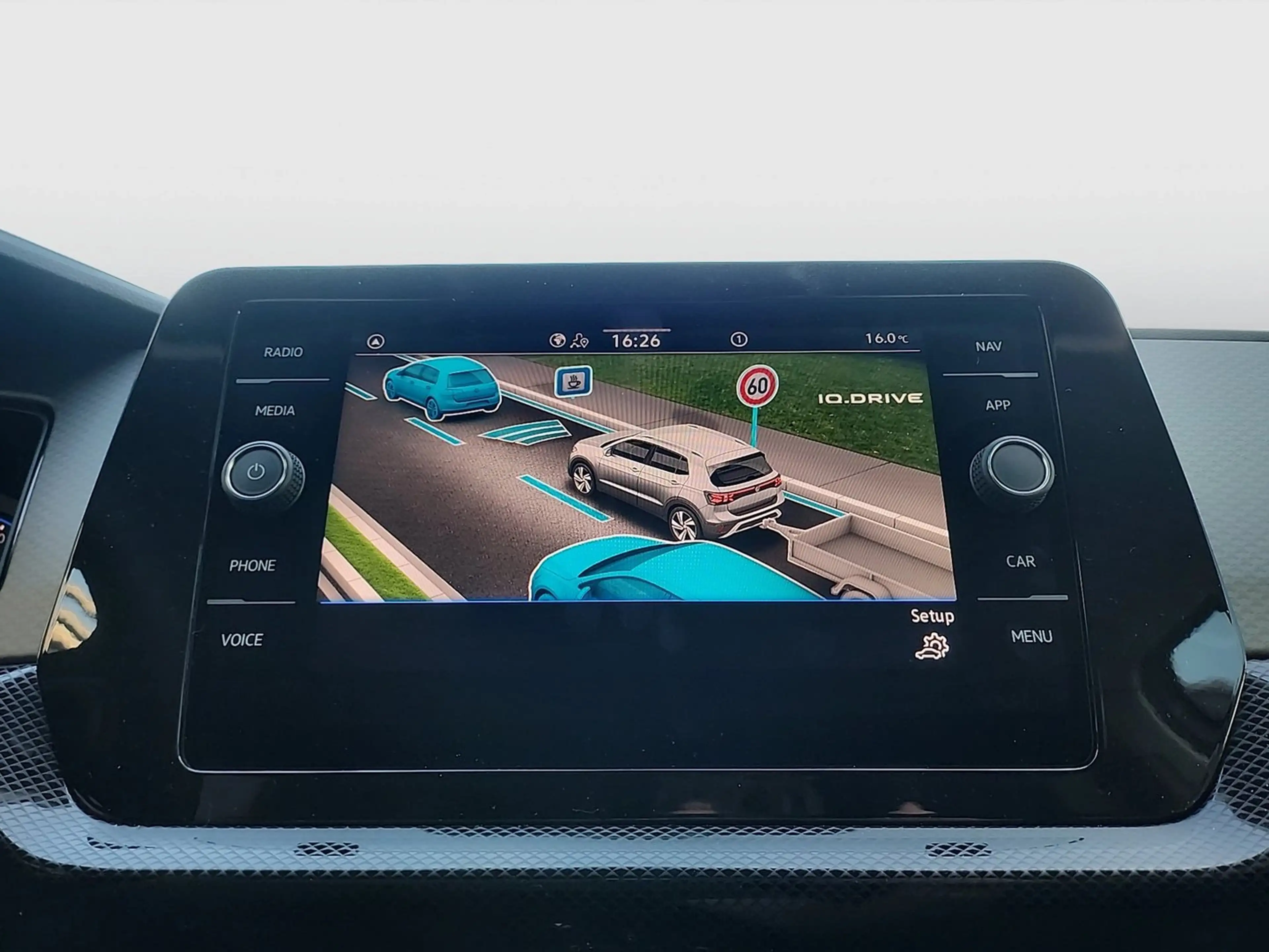Volkswagen T-Cross Friends TSI DSG — photo 12