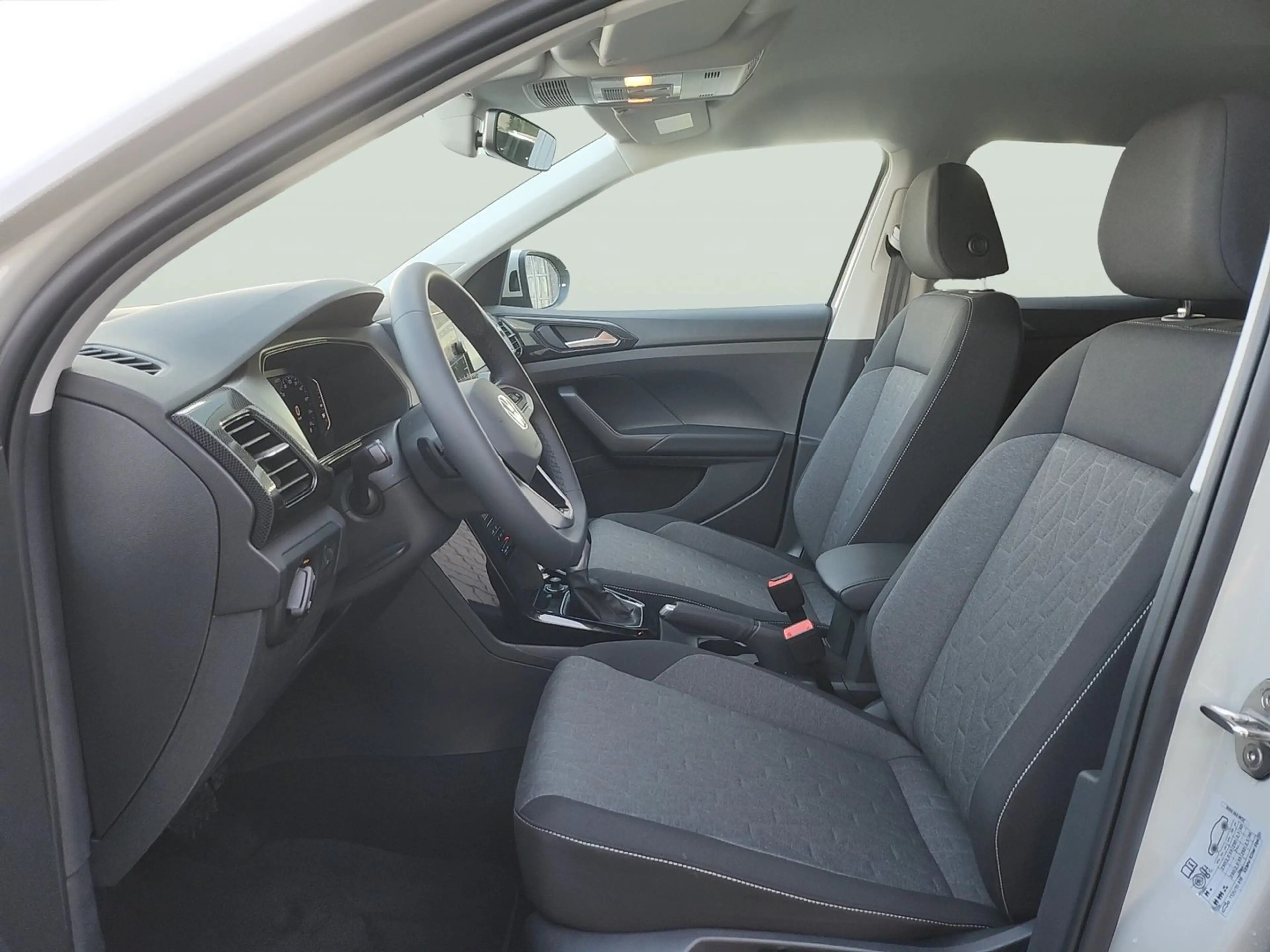 Volkswagen T-Cross Friends TSI DSG — photo 8