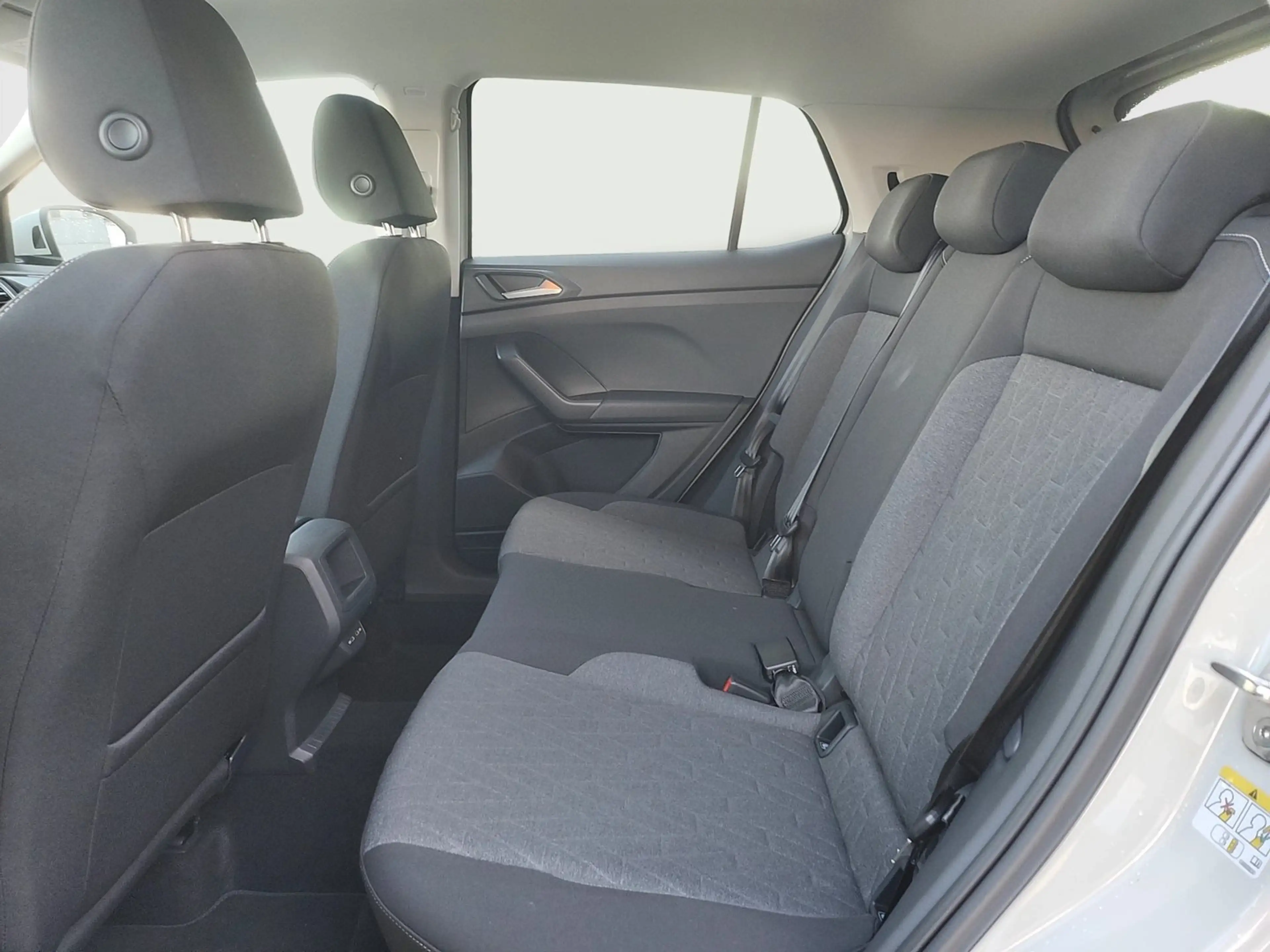 Volkswagen T-Cross Friends TSI DSG — photo 29