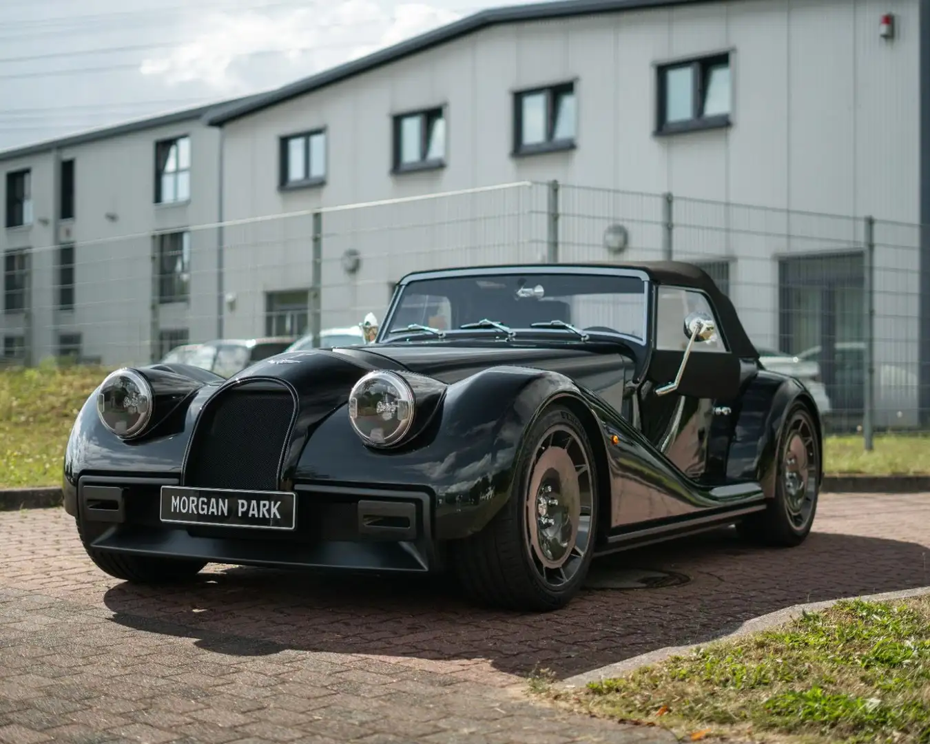 Morgan SuperSport Schwarz - 2