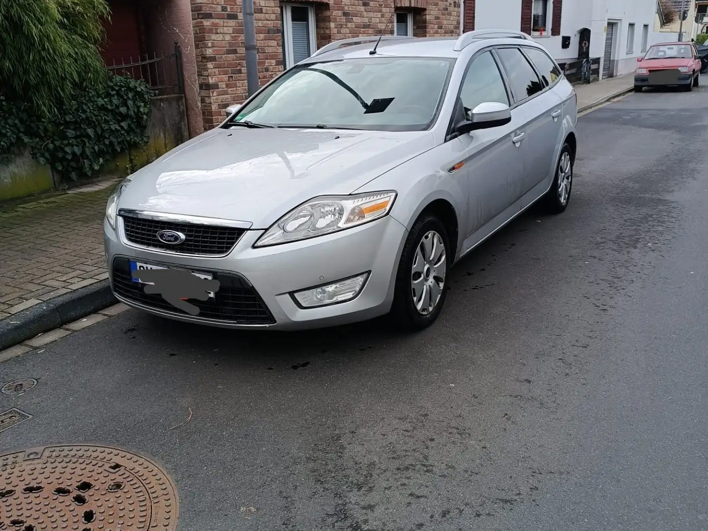 Ford Mondeo Trend Silber - 1