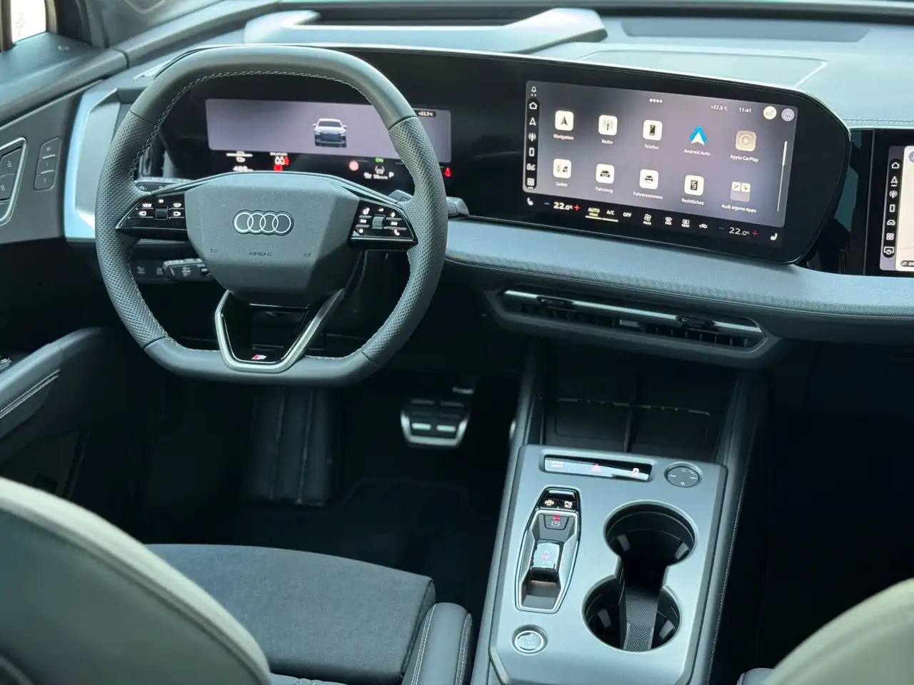 Audi Q4 2026 — фото 11