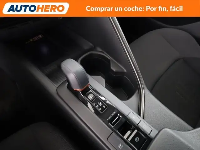 Toyota C-HR view 30