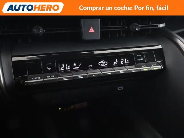 Toyota C-HR view 28