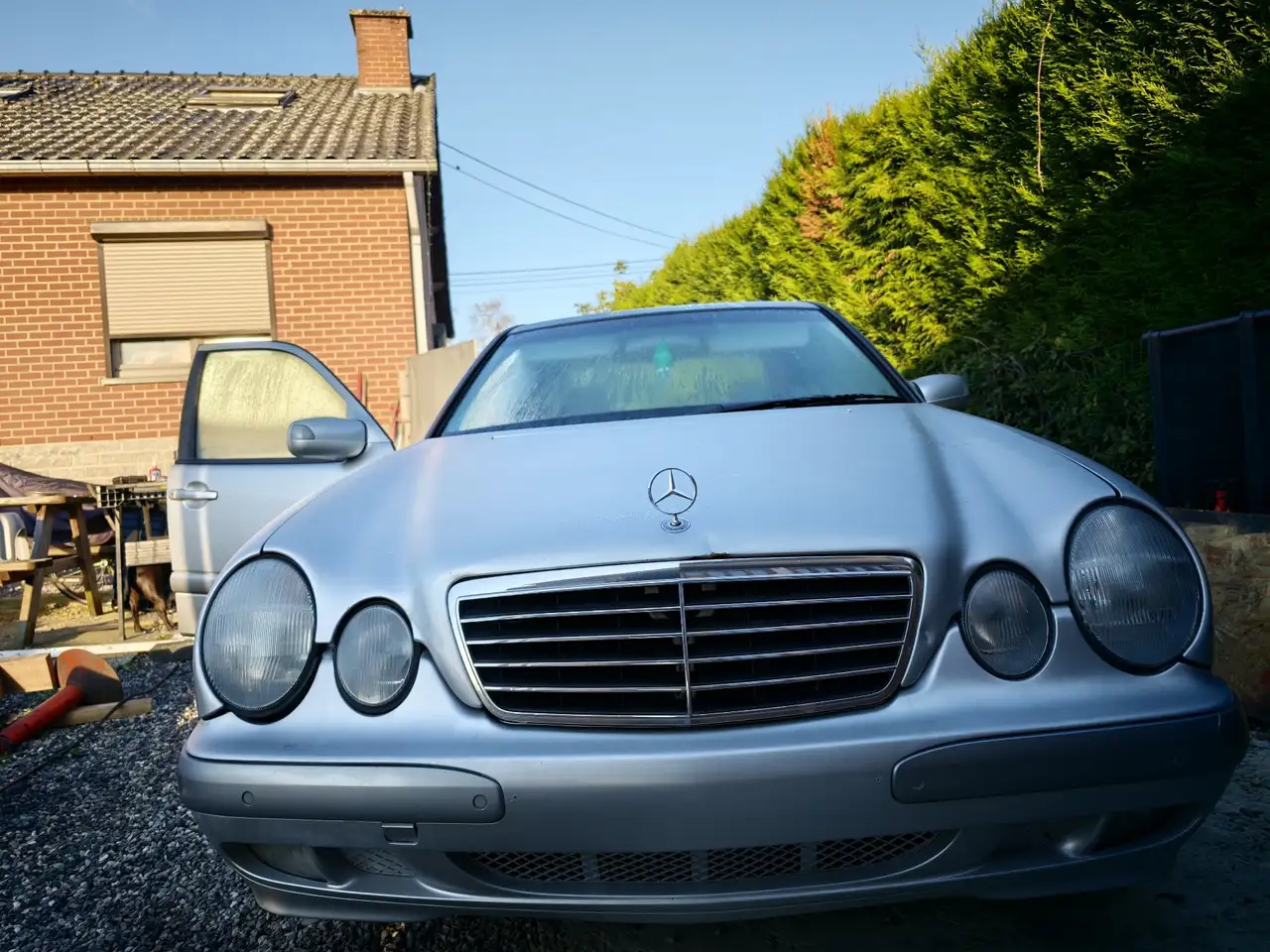 Mercedes-Benz E 220