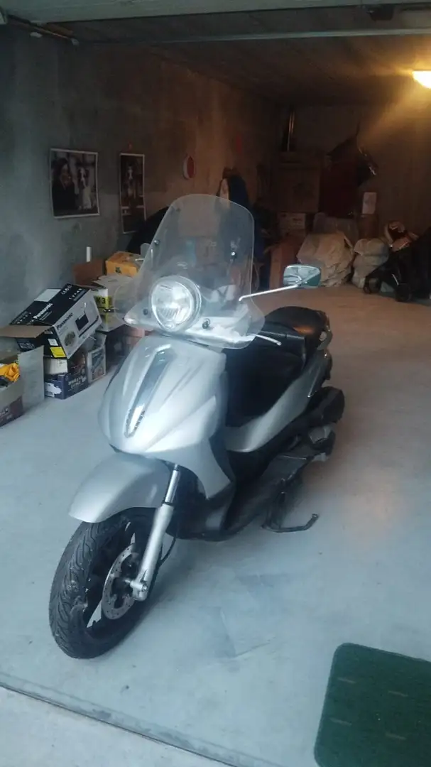 Piaggio Beverly 500 Argento - 1