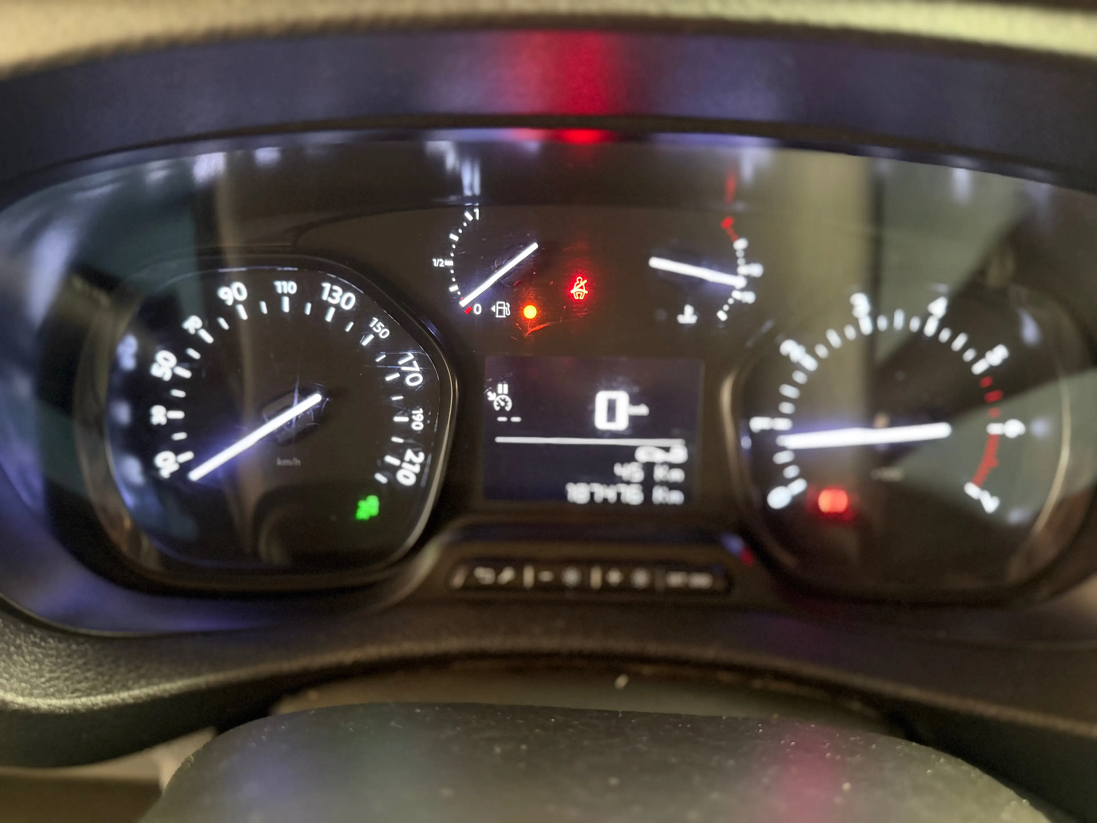 Citroen Jumpy 2.0 HDi XL — photo 10