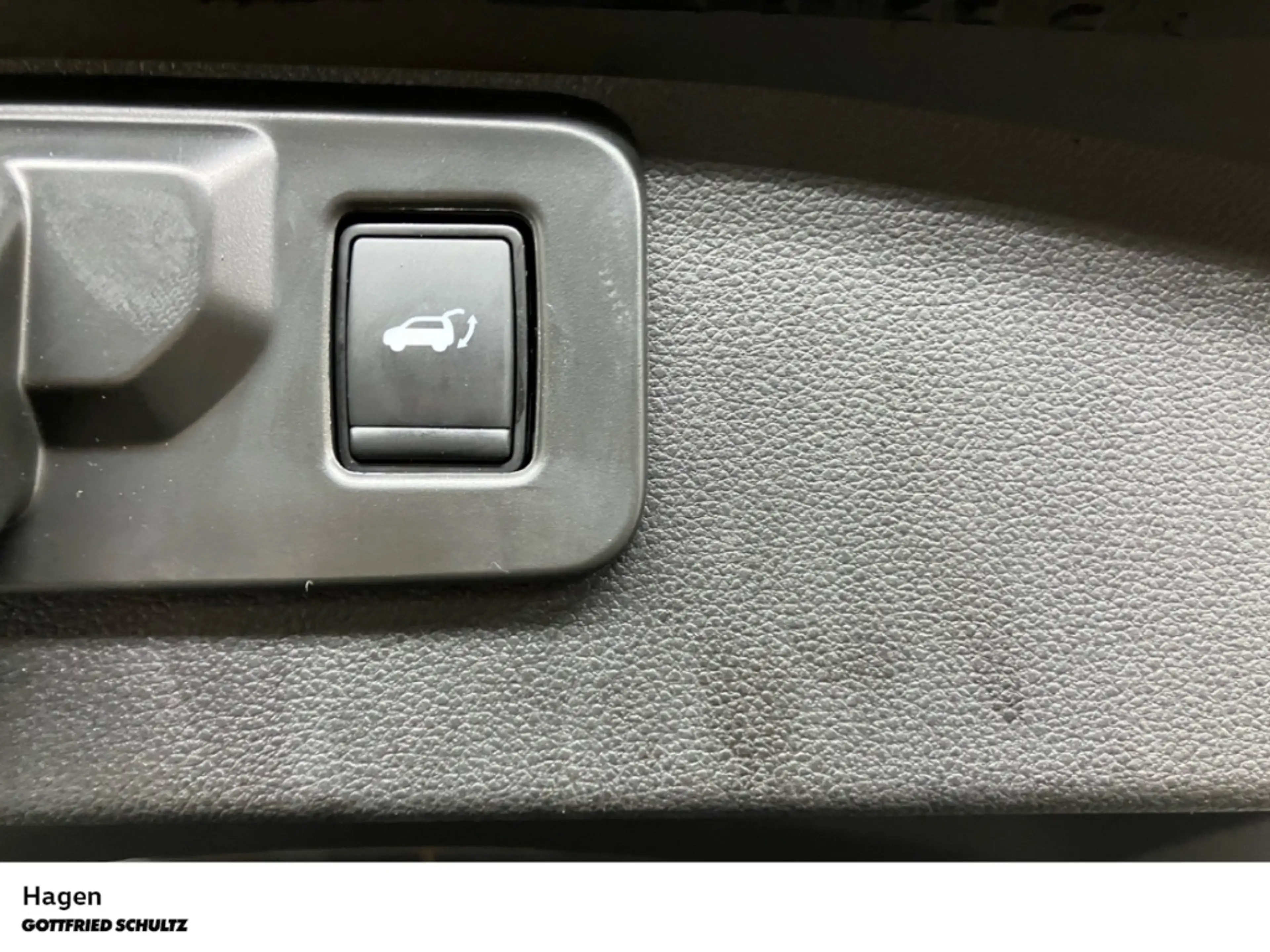 Renault Symbioz 145 E-Tech Full Hybrid Iconic LED NAV ACC — photo 12