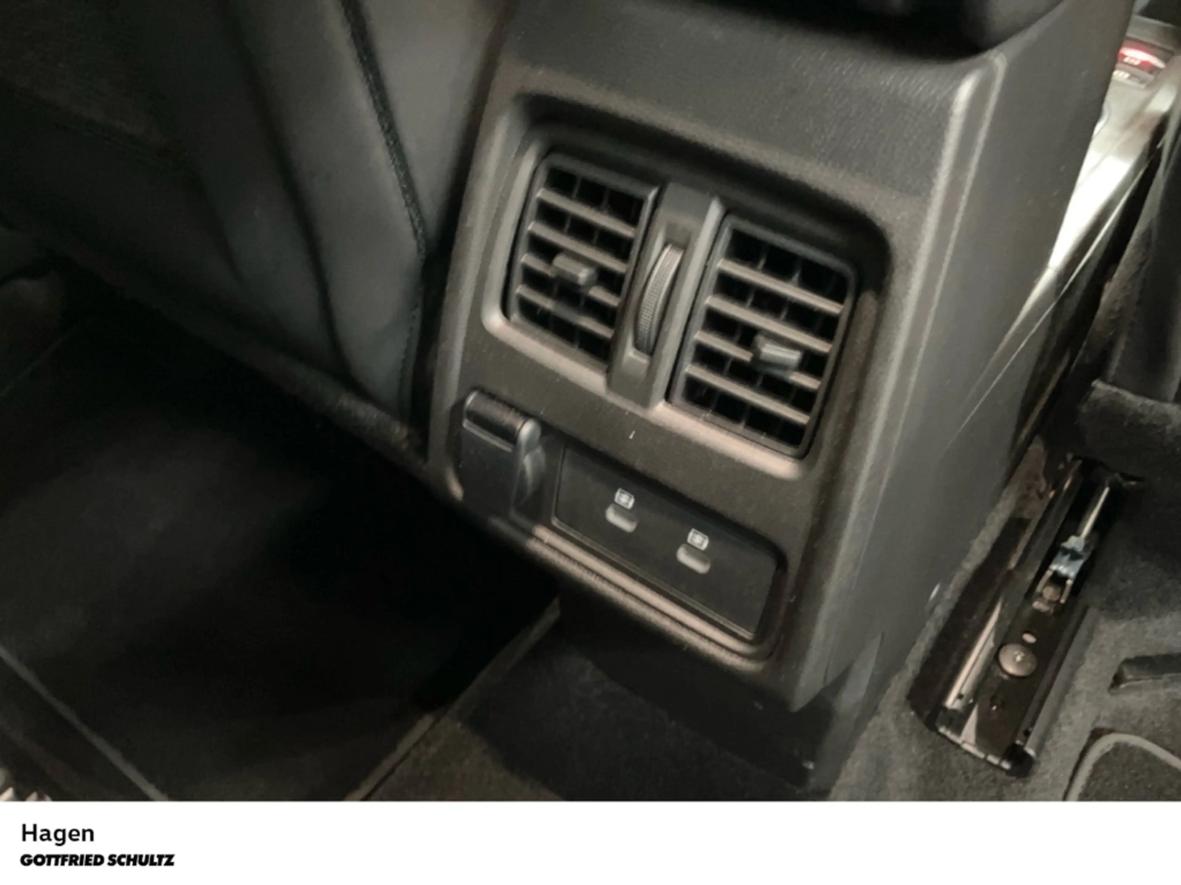 Renault Symbioz 145 E-Tech Full Hybrid Iconic LED NAV ACC — photo 11