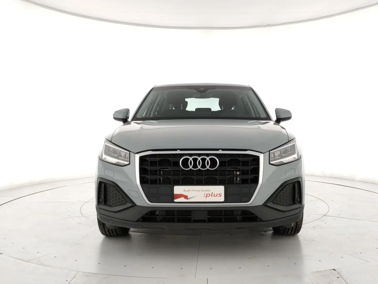 Audi Q2 35 TFSI S tronic Business Grigio - 2