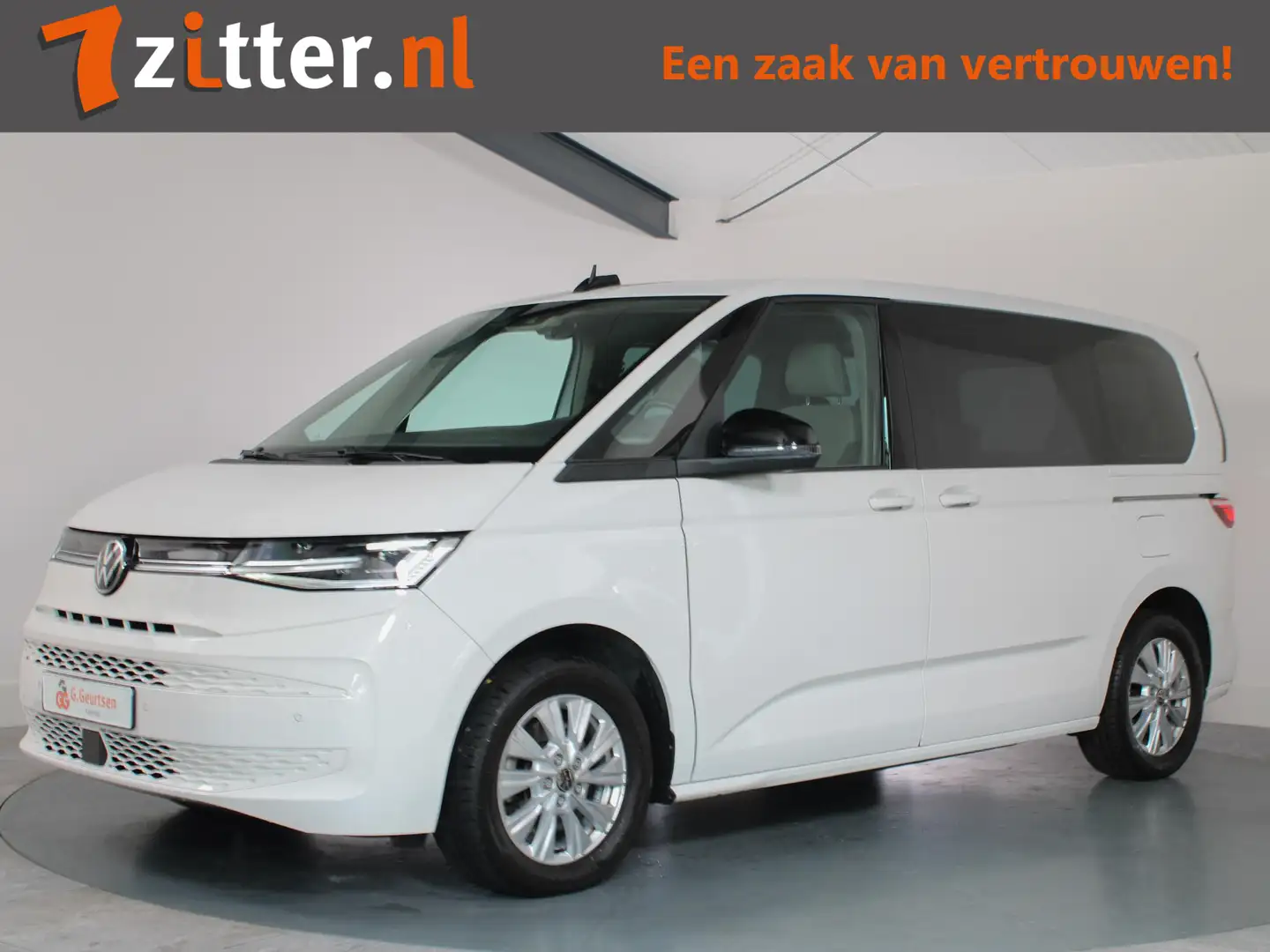 Volkswagen T7 Multivan 1.4 eHybrid L1H1 Life, 7-Persoons, Trekhaak, Panor Wit - 1