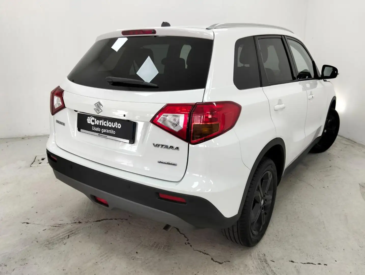 Suzuki Vitara 1.6 VVT 4WD AllGrip V-Top Bianco - 2