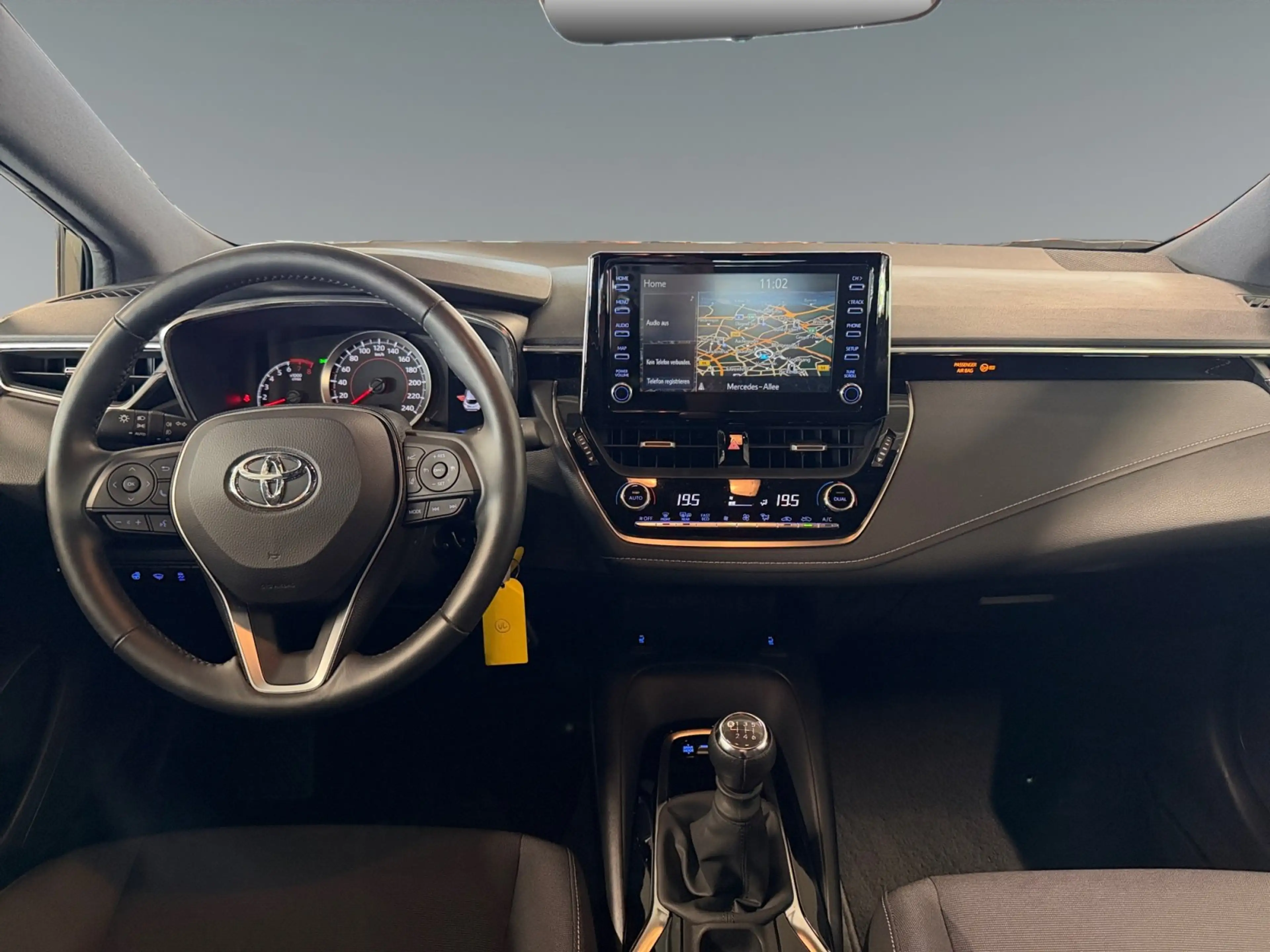 Toyota Corolla 1.2T Comfort +Kamera+Navi+SHZ+CarPlay+ — photo 11