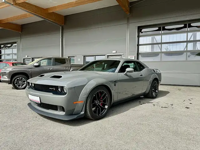 Dodge Challenger SRT Hellcat Widebody 6,2 V8 Ansicht 9