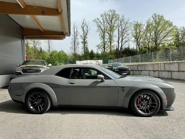 Dodge Challenger SRT Hellcat Widebody 6,2 V8 Ansicht 3
