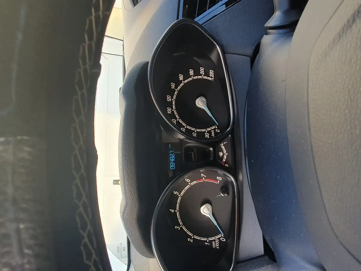 Ford Fiesta 3p 1.0 ecoboost Titanium 100cv E6 - 2