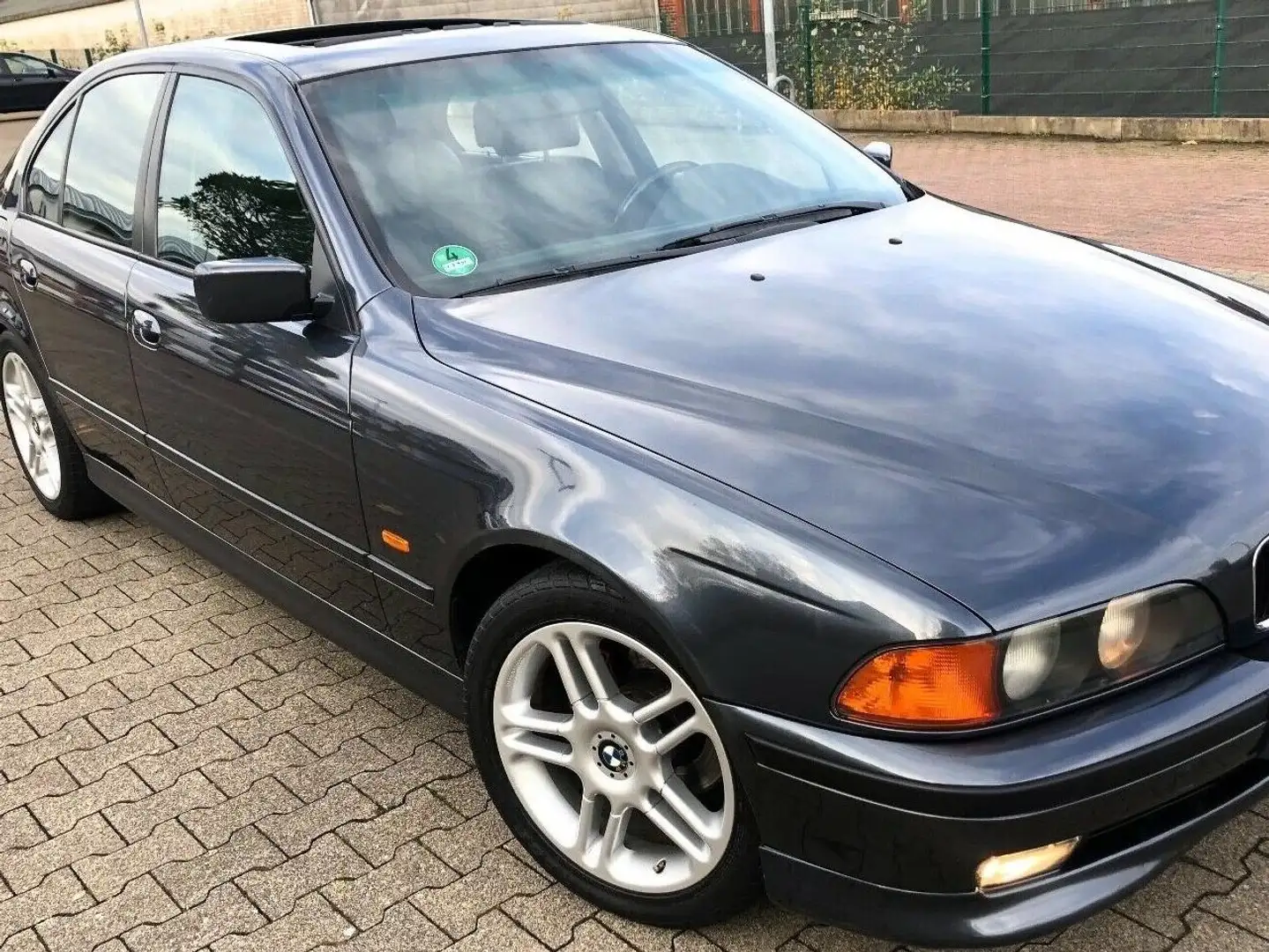 BMW 528 528i Grau - 2