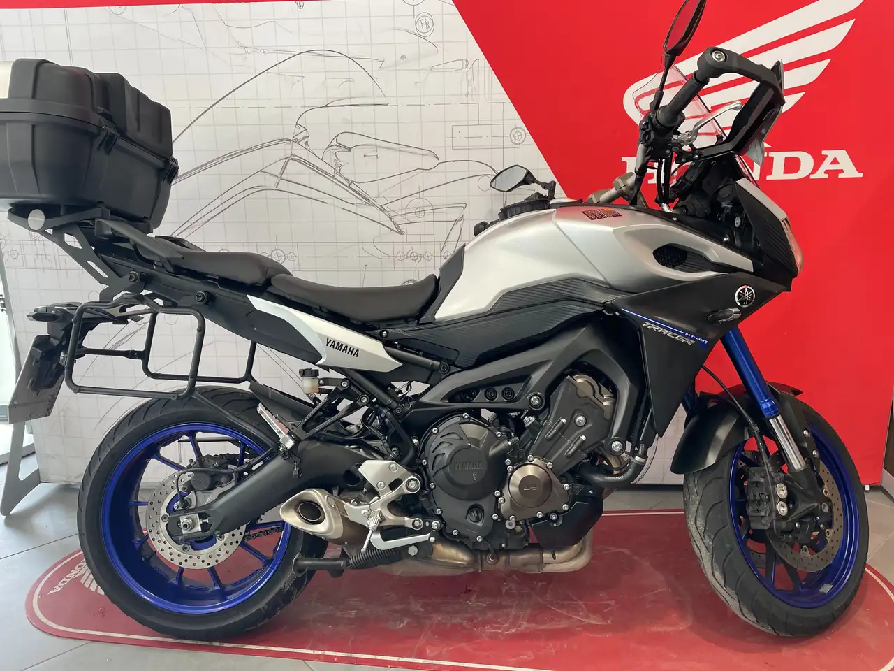 Yamaha Tracer 900