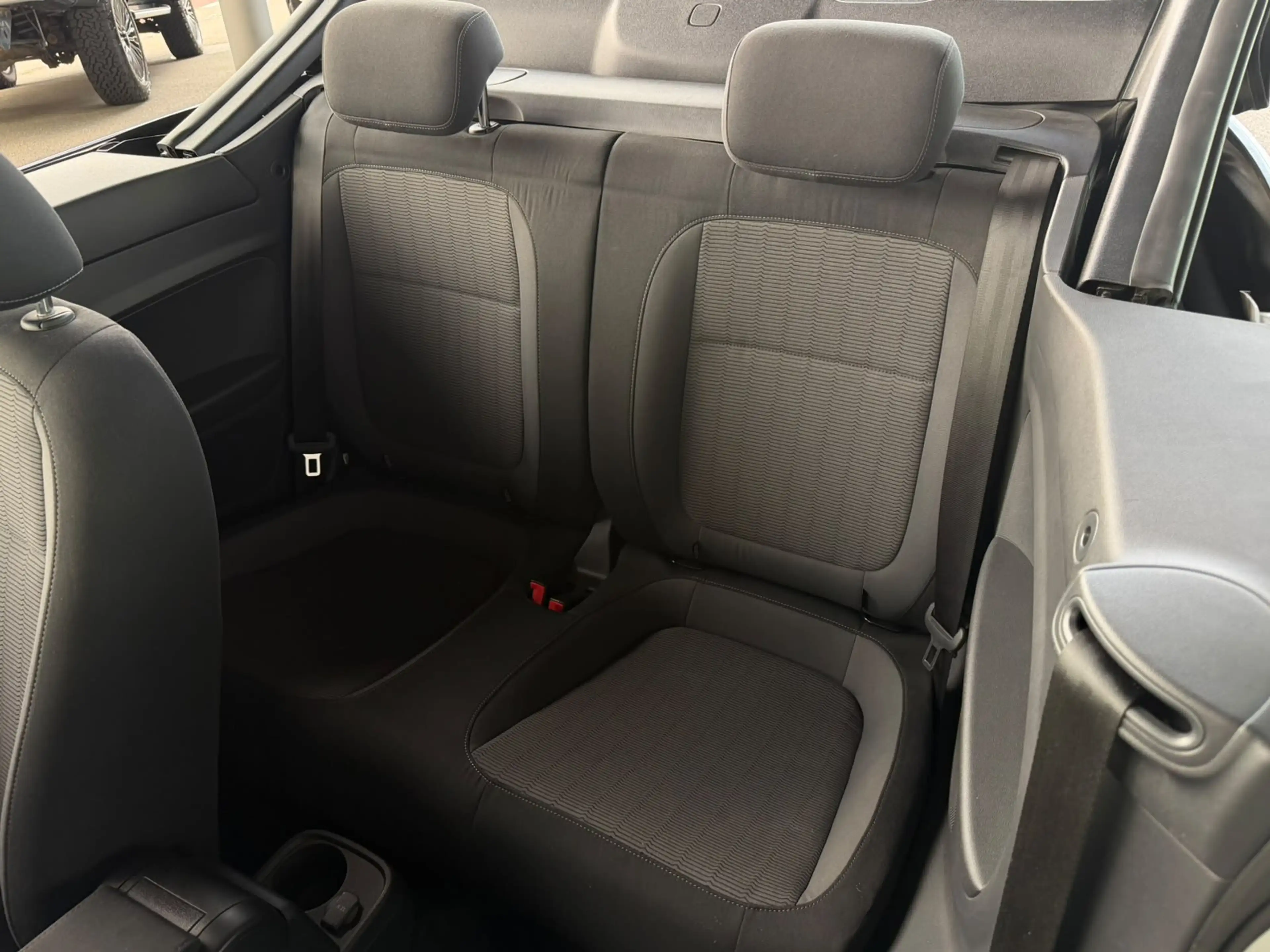 Volkswagen New Beetle 1.2 TSI CABRIO *KLIMAAUTO*TEMPOMAT* — photo 9