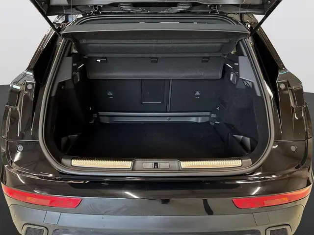 DS Automobiles DS 7 view 7