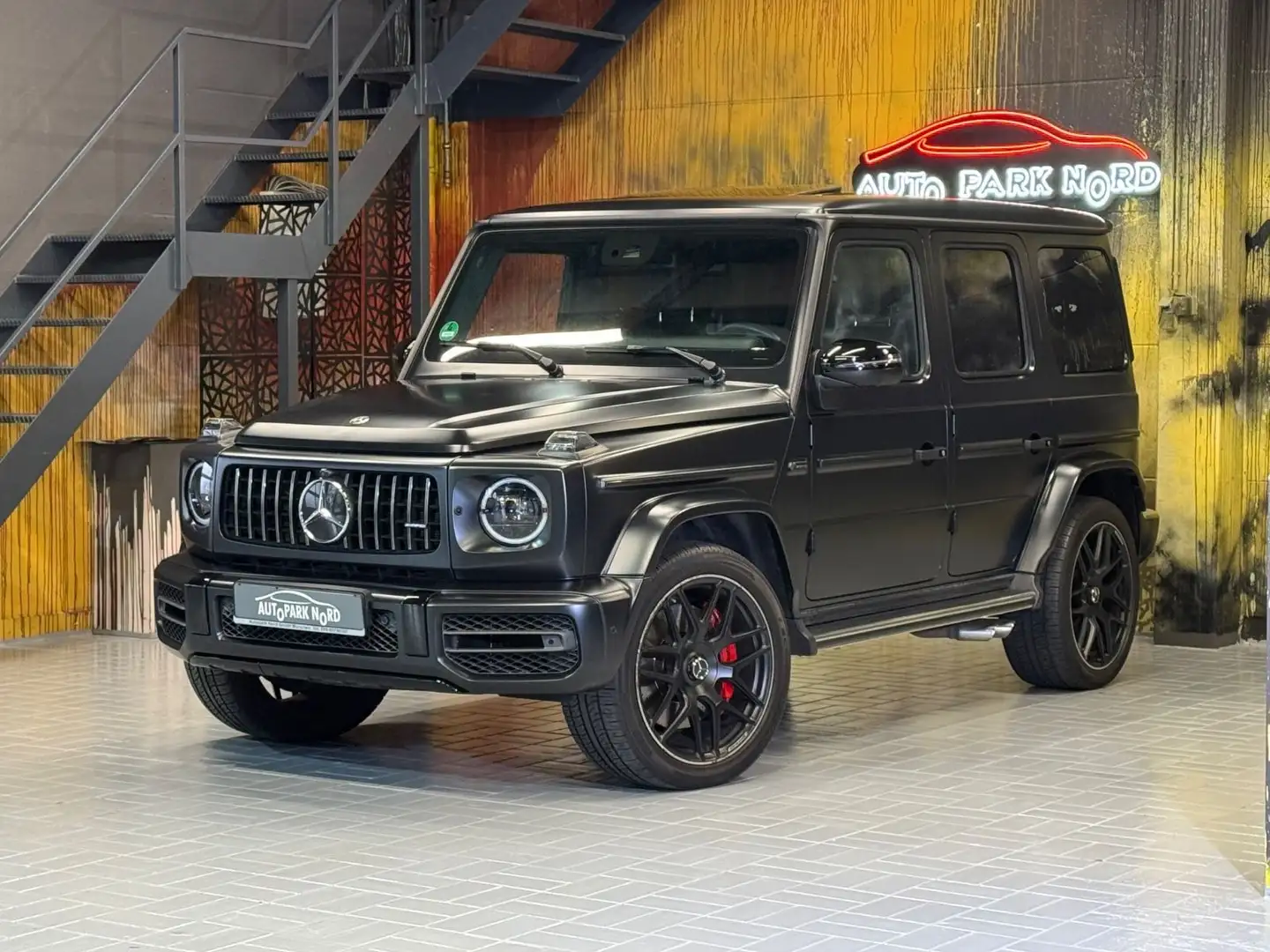 Mercedes-Benz G 63 AMG Manufaktur EL.GSD~BURMESTER~NIGHT PAKET Noir - 1