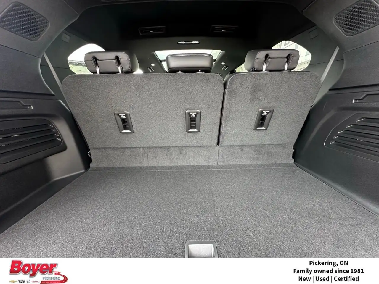 Buick Enclave снимка Buick Enclave