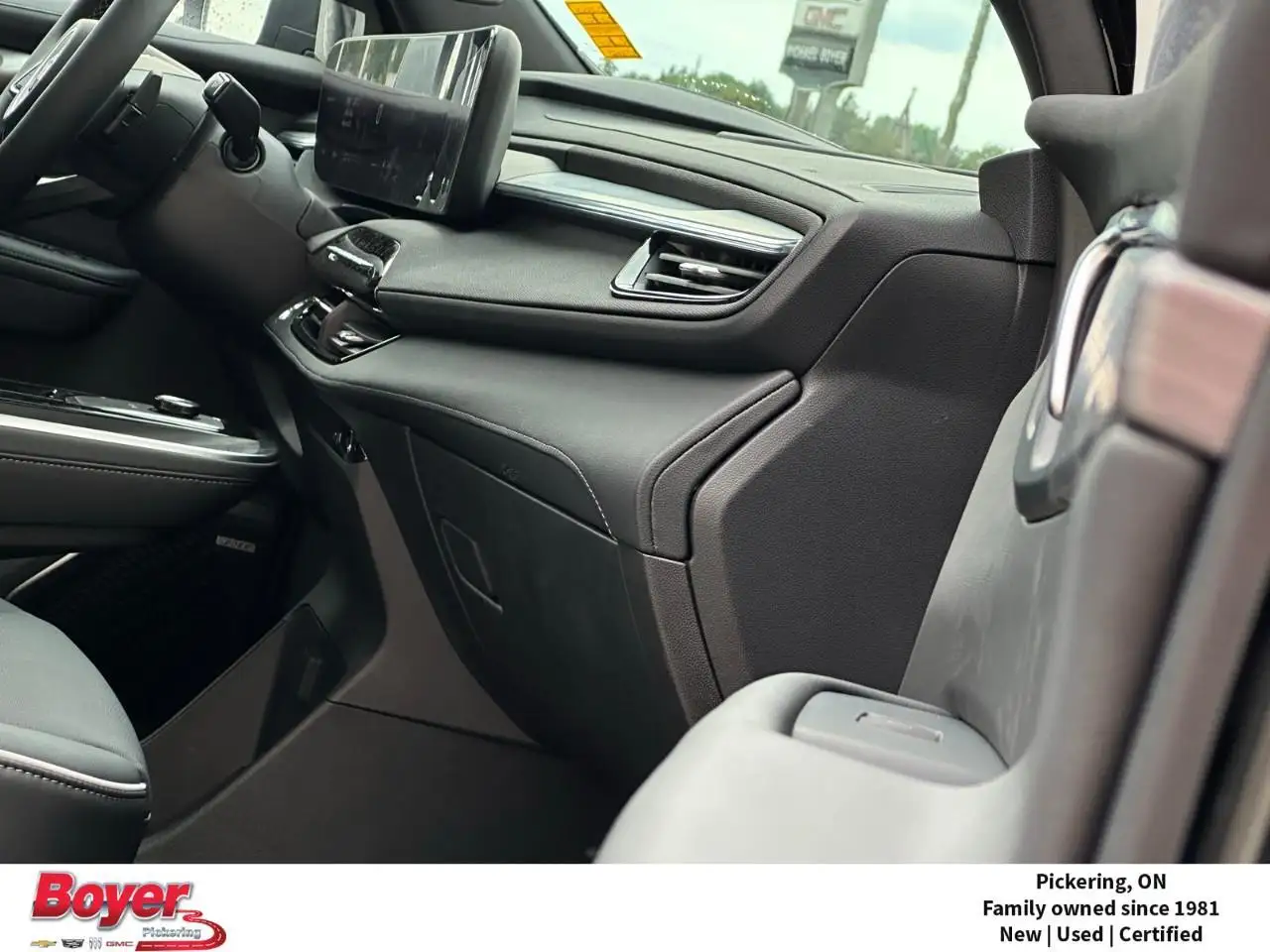 Buick Enclave снимка Buick Enclave