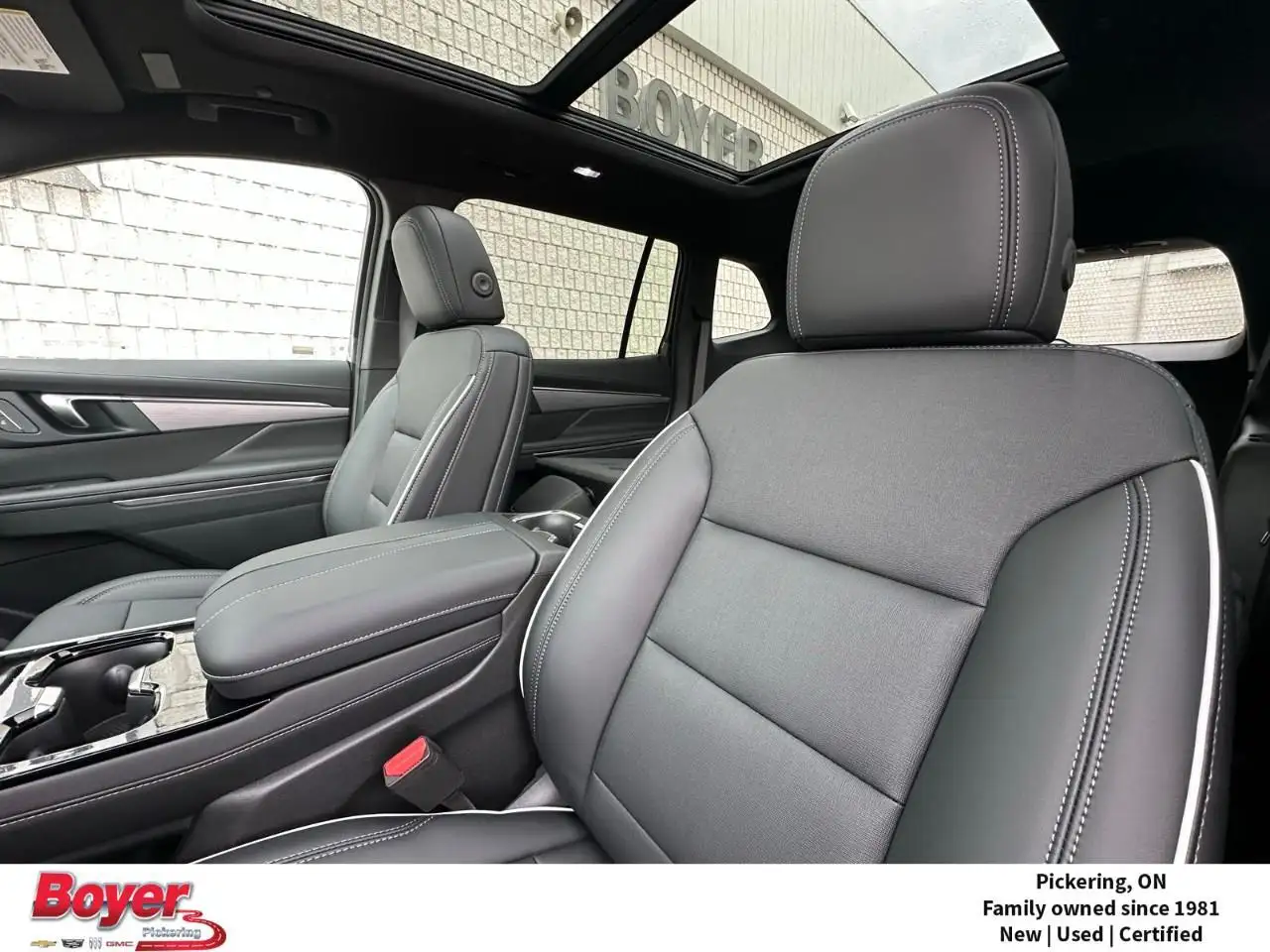 Buick Enclave снимка Buick Enclave