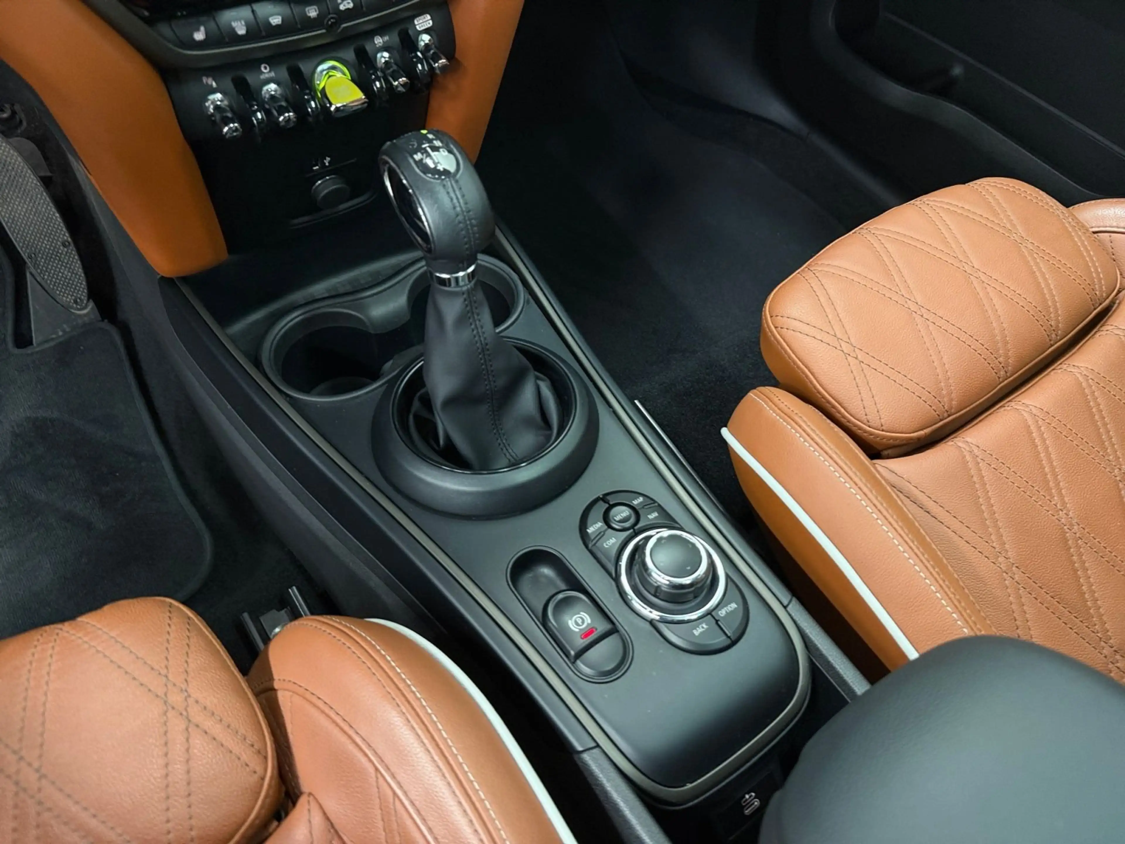 MINI Cooper Countryman 1.5Cooper S E ALL4 AUT. Leder GPS Camera Opendak Dig.Airco Verw.Zetels — photo 13