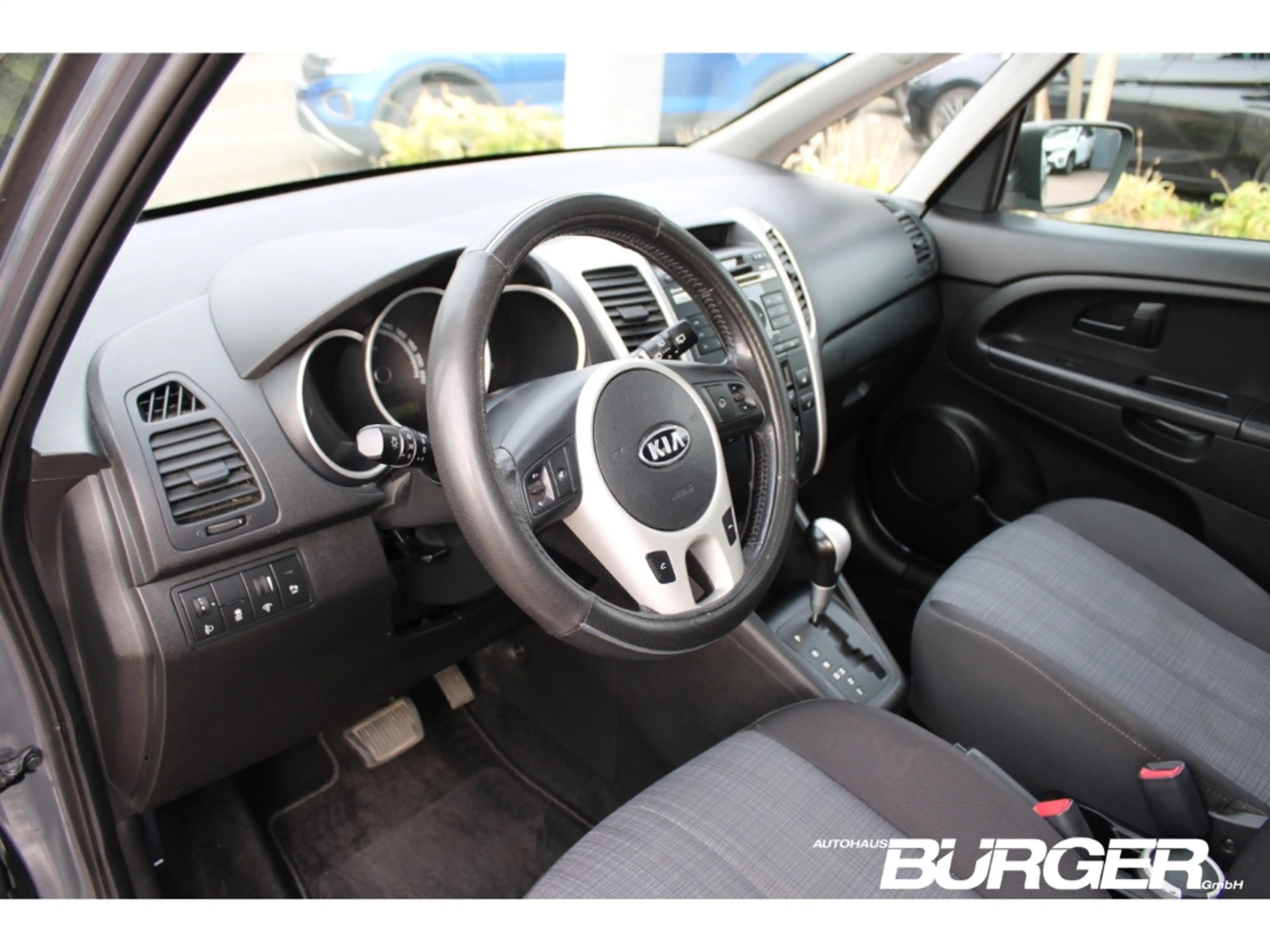 Kia Venga Titanium Collection El. Panodach Klimaautom SD SHZ — photo 8