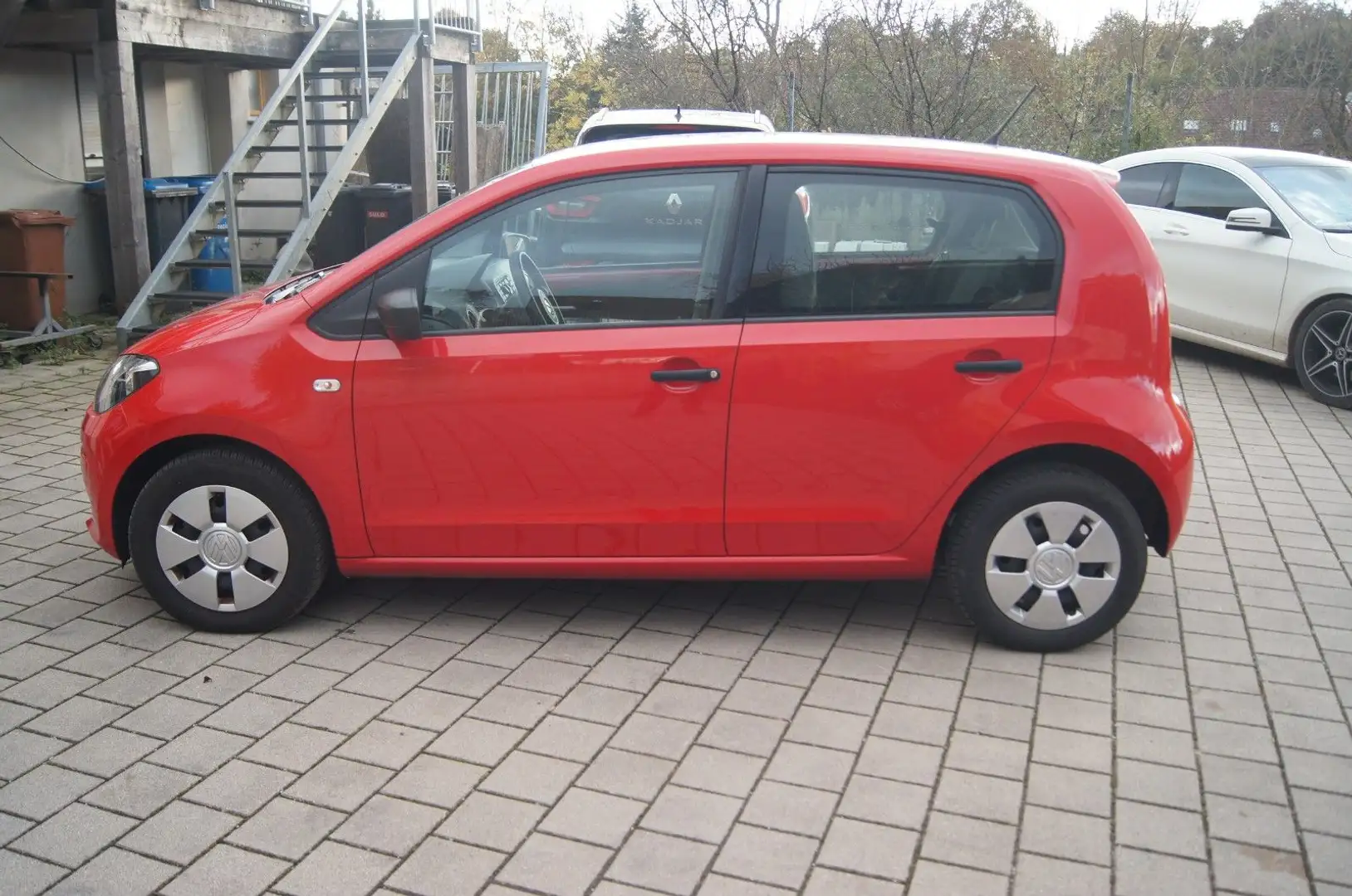 Volkswagen up! aus 1 Hand , Klima, Kupplung neu Rot - 1