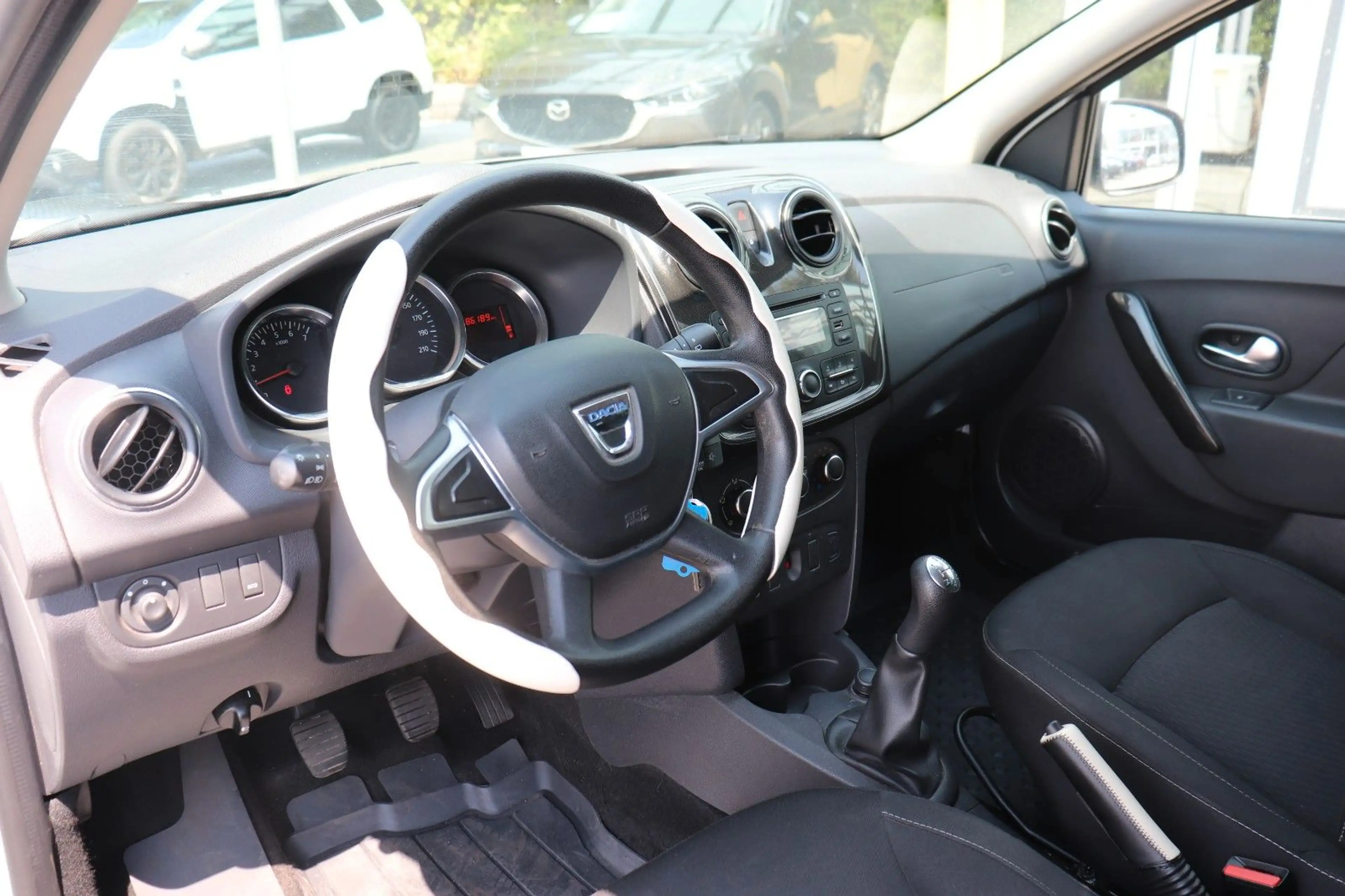 Dacia Logan MCV II Kombi Laureate, Tempomat — photo 9