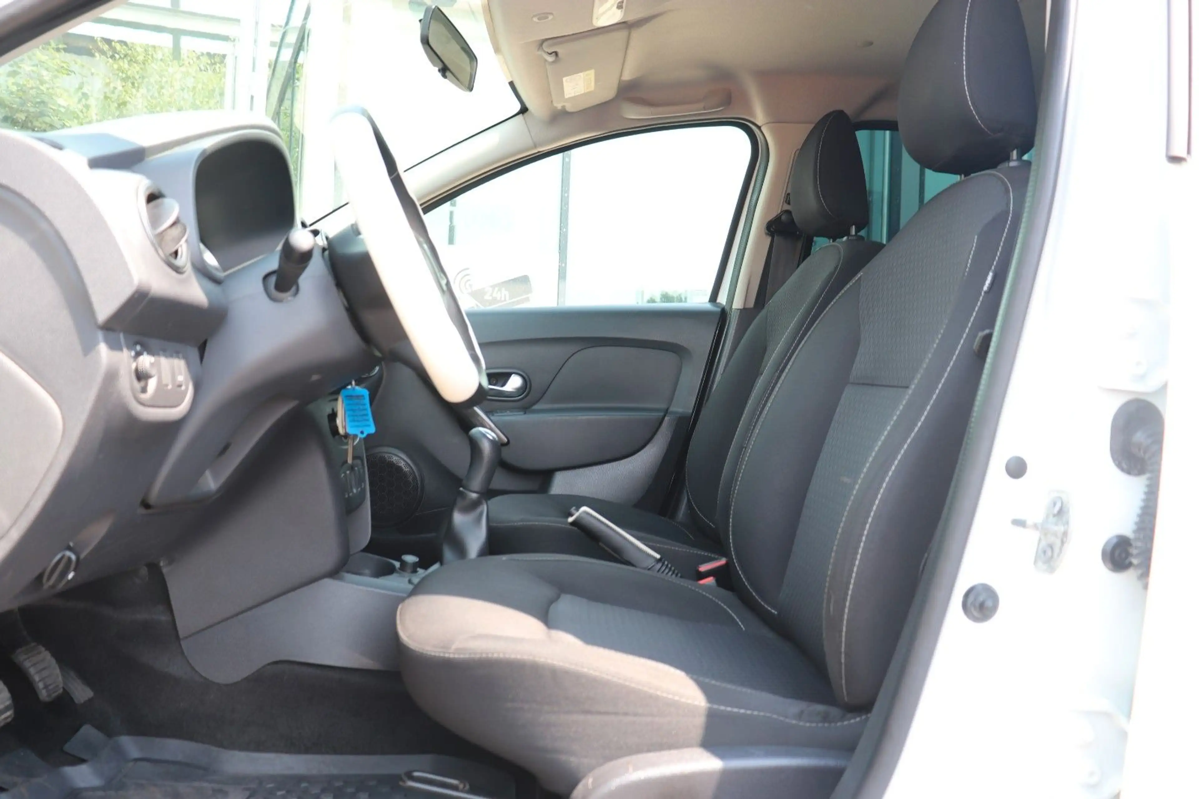Dacia Logan MCV II Kombi Laureate, Tempomat — photo 10