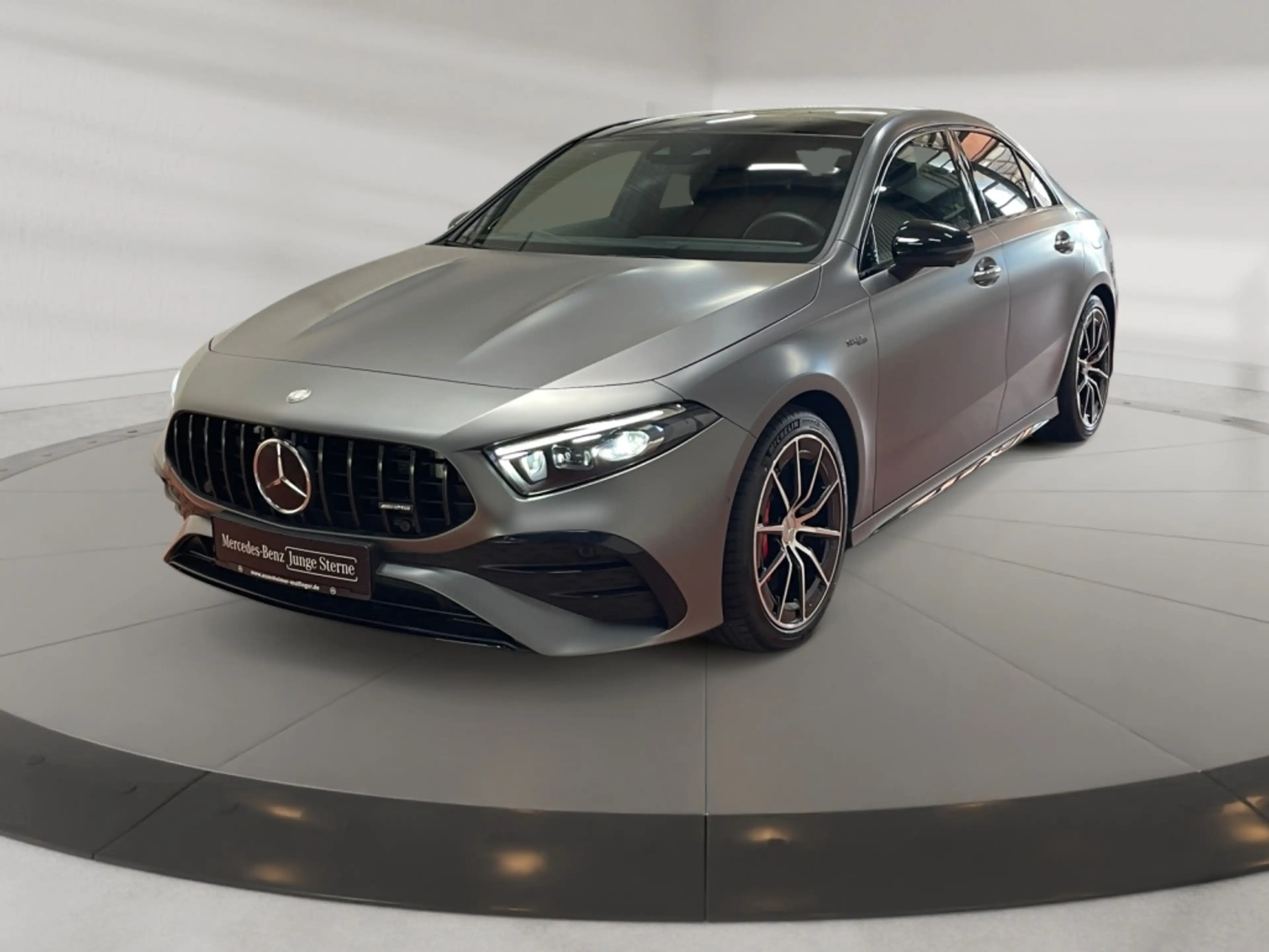 Mercedes-Benz A 35 AMG AMG A 35 4matic Limousine AMG+MBUX+Burm+MBeam — photo 2