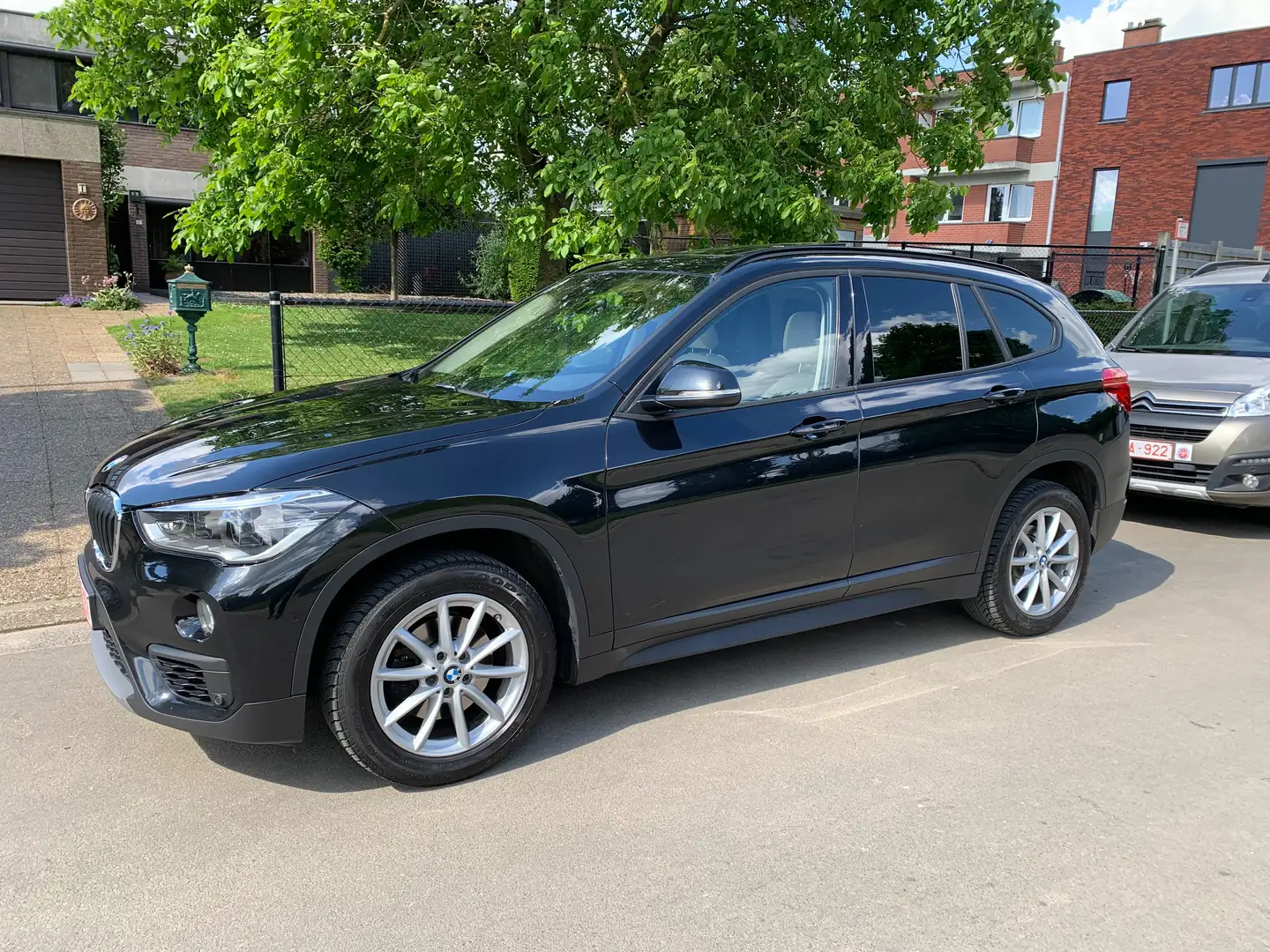 BMW X1 sDrive18d Automatique, Panodak, Leder, Ohboek Zwart - 2