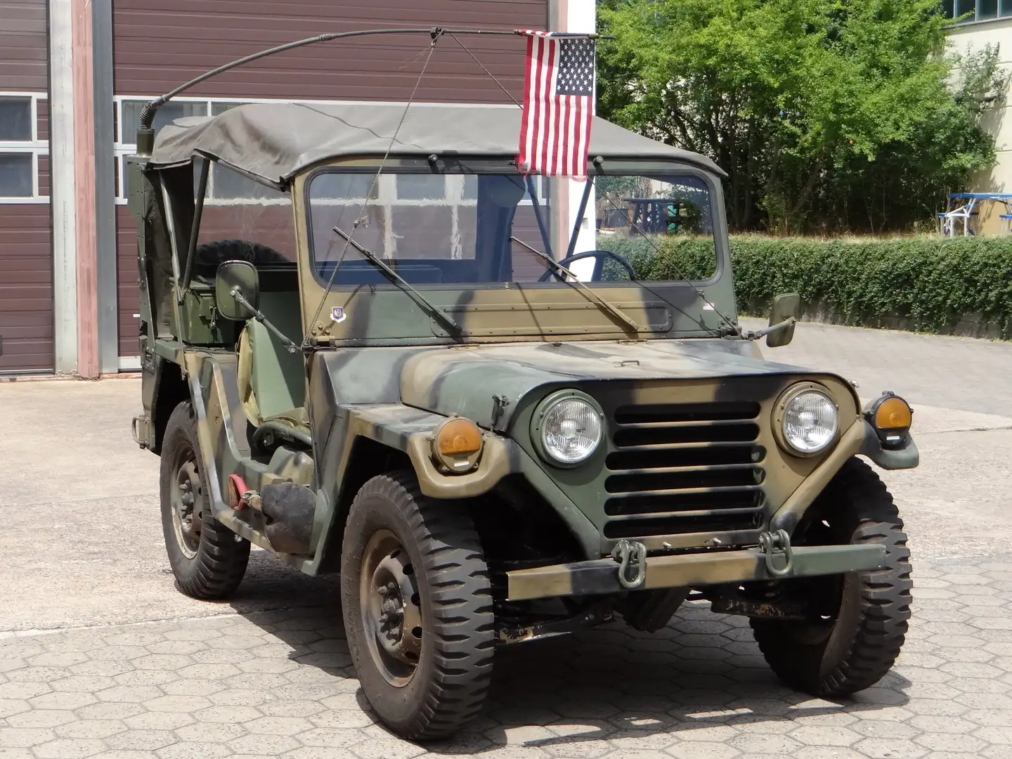 Ford MUTT M151A2 ~ ungeschweißter Originalzustand Grün - 1