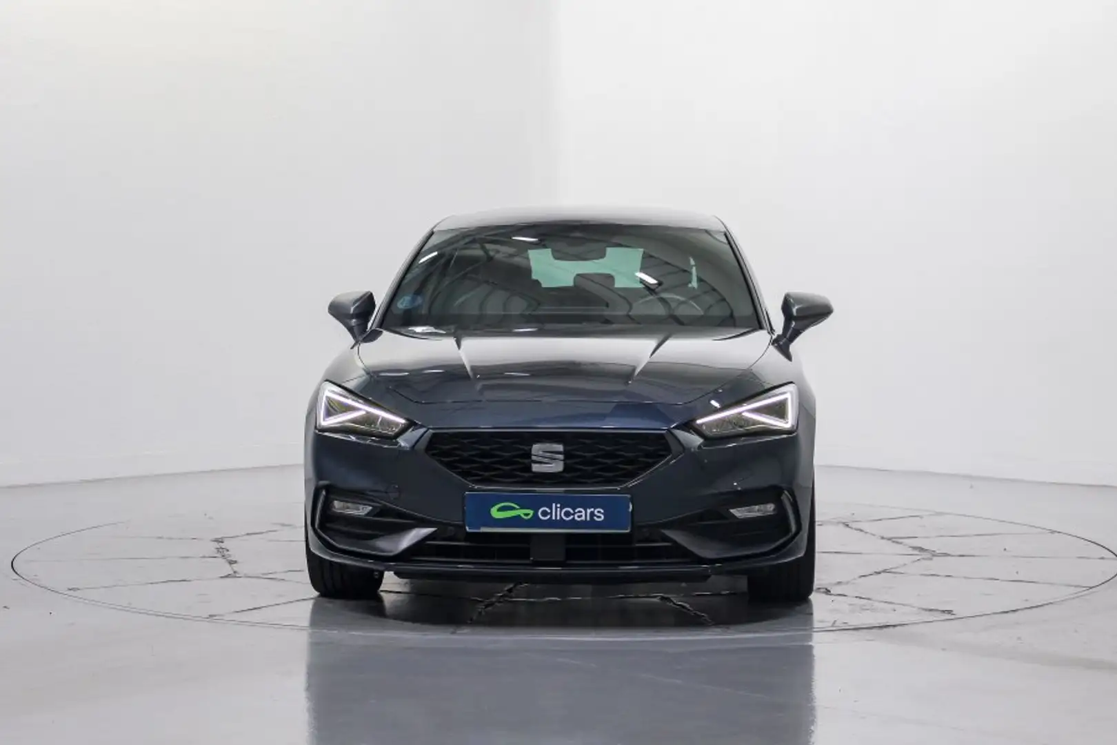 SEAT Leon 1.5 eTSI S&S FR DSG-7 150 Zwart - 2