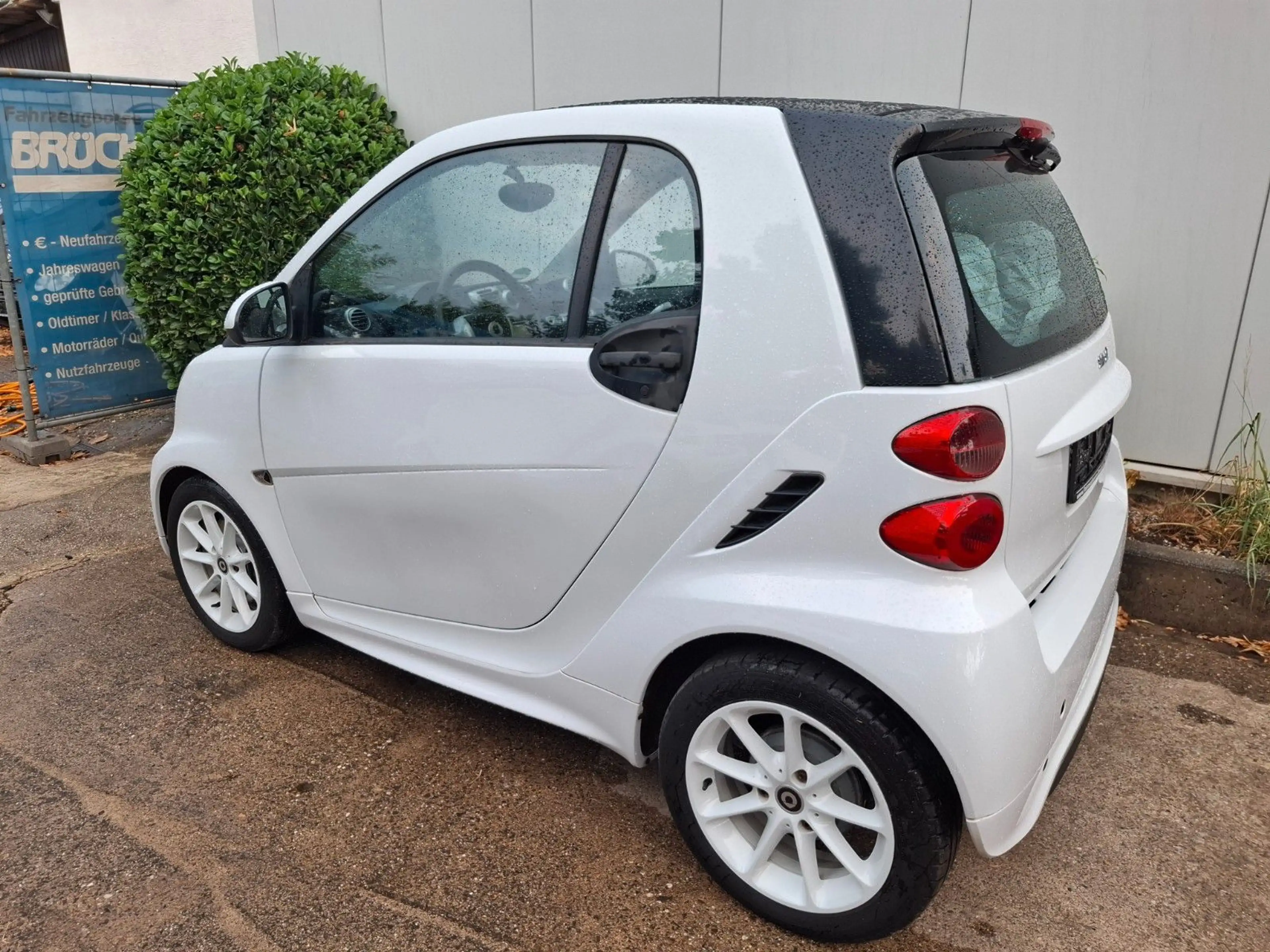smart forTwo coupe MHD 52 kW 2.Hd. top Zust Navi etc — photo 4