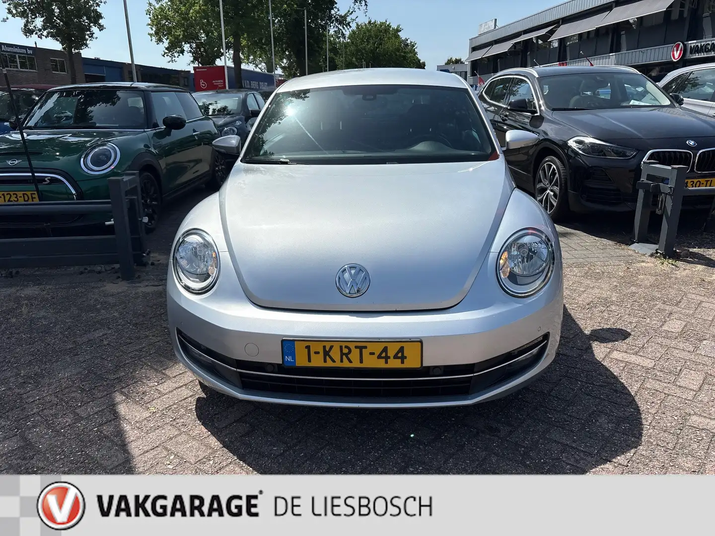 Volkswagen Beetle 1.2 TSI Design,navi,clima,mf stuur,pdc,boeken Grijs - 2