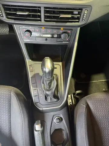 Volkswagen Polo view 7