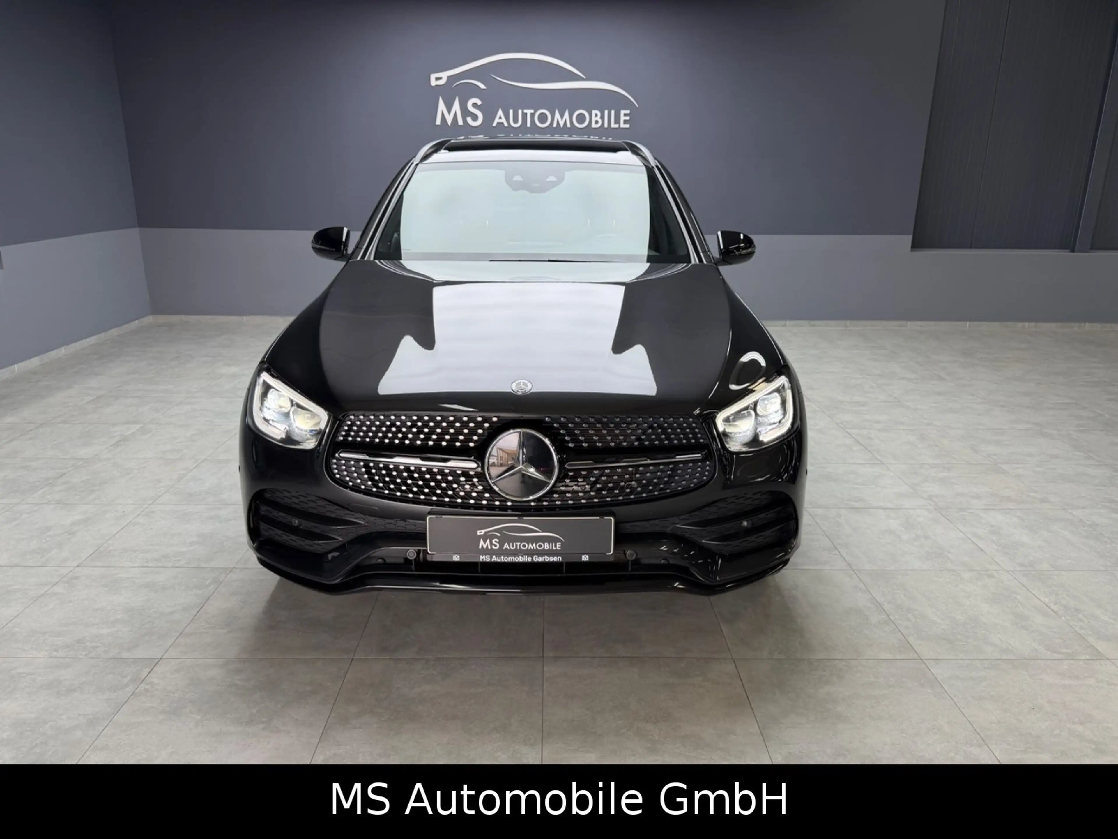 Mercedes-Benz GLC 400 d 4Matic AMG Line /Panoramdach/Distronic — photo 8
